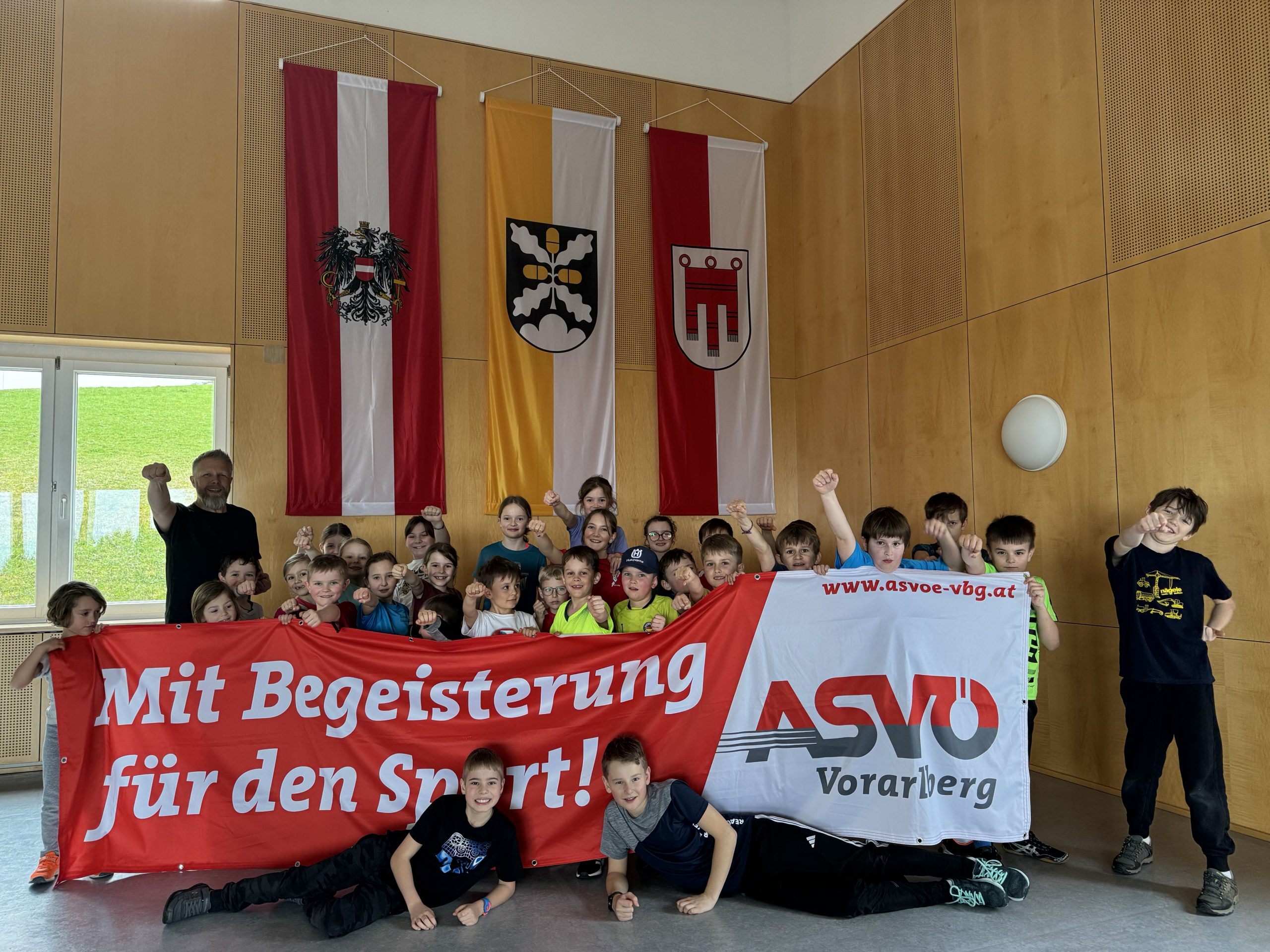 Karate ist cool und du lernst wie du dich verteidigen kannst!