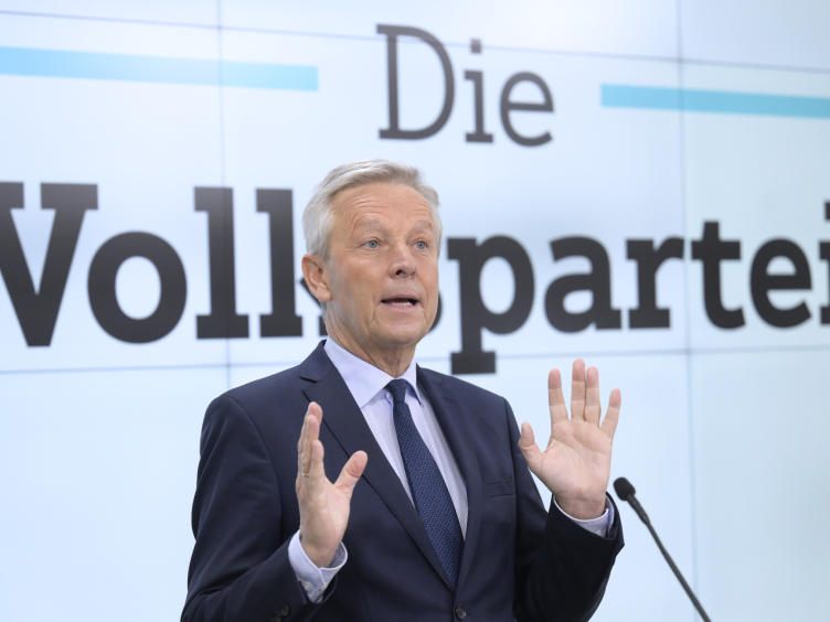 ÖVP-Spitzenkandiat Reinhold Lopatka im Portrait.