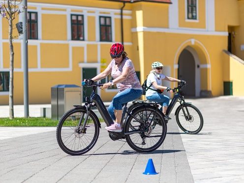 Seit einigen Jahren bietet der ÖAMTC kostenlose E-Bike-Kurse an.