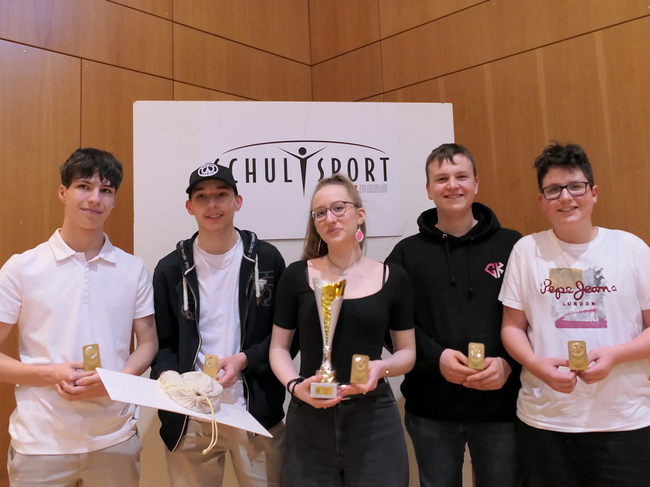 Das BG/BRG Feldkirch Rebberggasse wurde im Schulschach der Oberstufen Sieger und tritt nun österreichweit an.