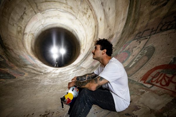 <p>BMX Wahnsinn: George Ntavoutian rockt den größten Looping der Welt!</p>
