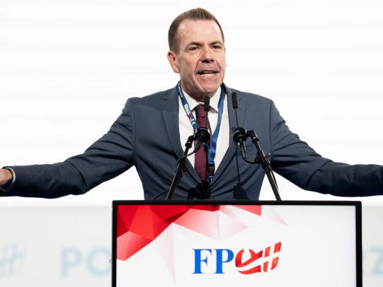 FPÖ-Spitzenkandidat Harald Vilimsky im Portrait.