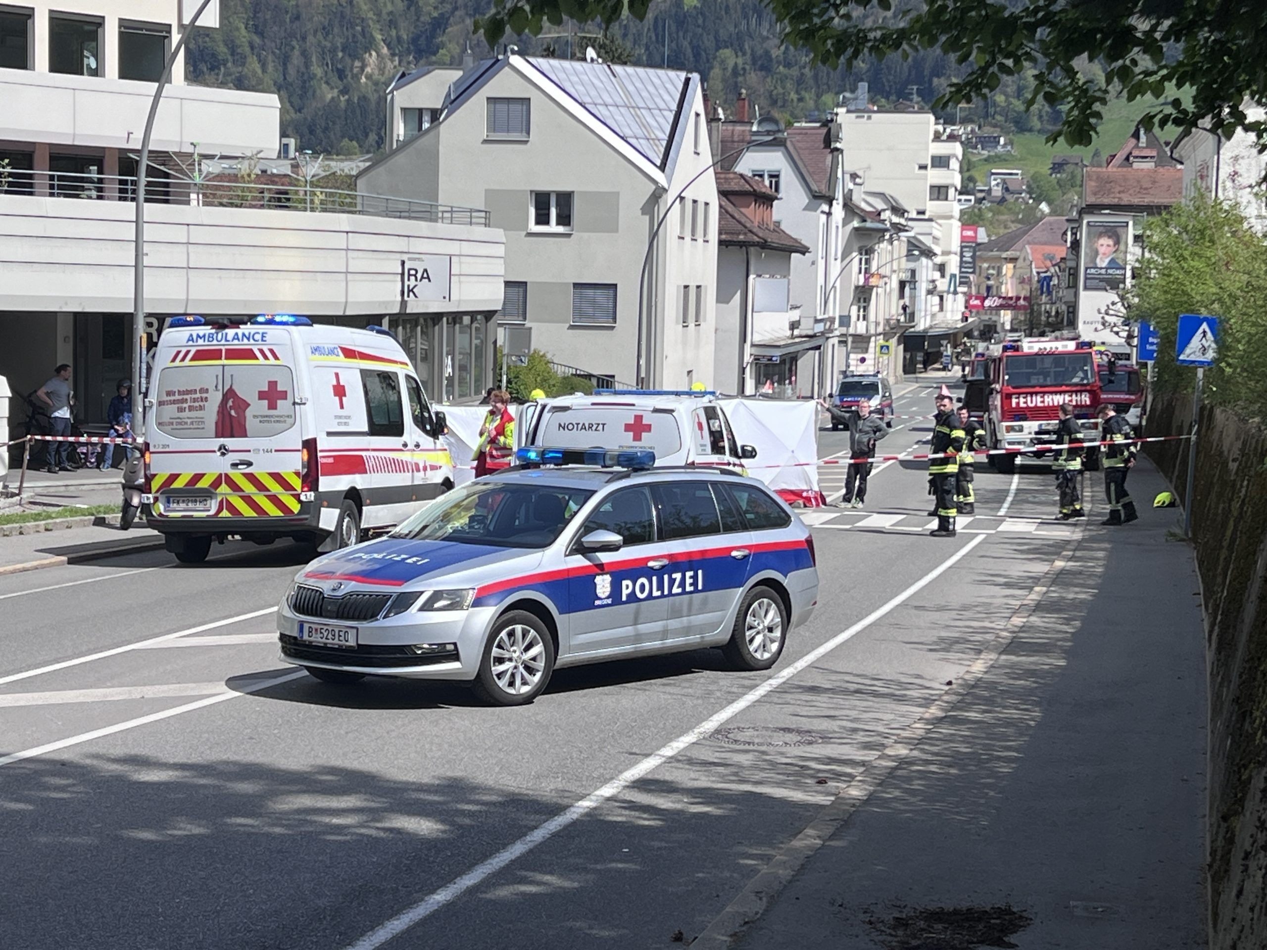 Fahrradfahrer am Unfallort verstorben
