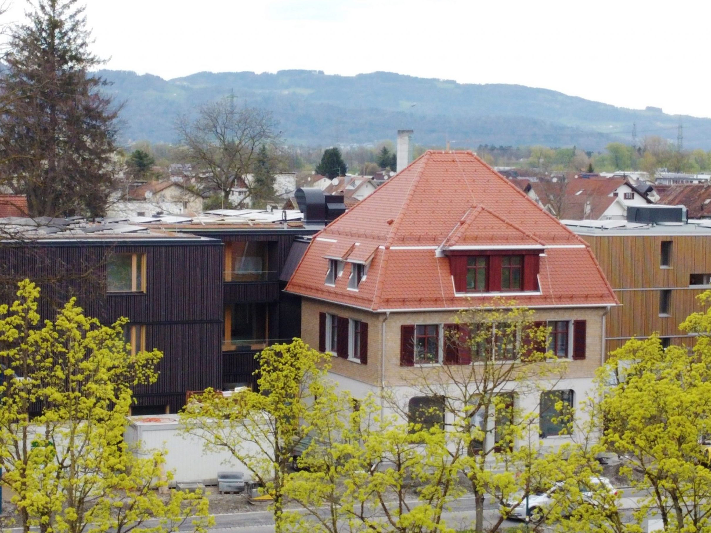 Das Paulihaus im Altacher Zentrum erstrahlt wieder in frischem Glanz. Das Paulihaus im Altacher Zentrum erstrahlt wieder in frischem Glanz.