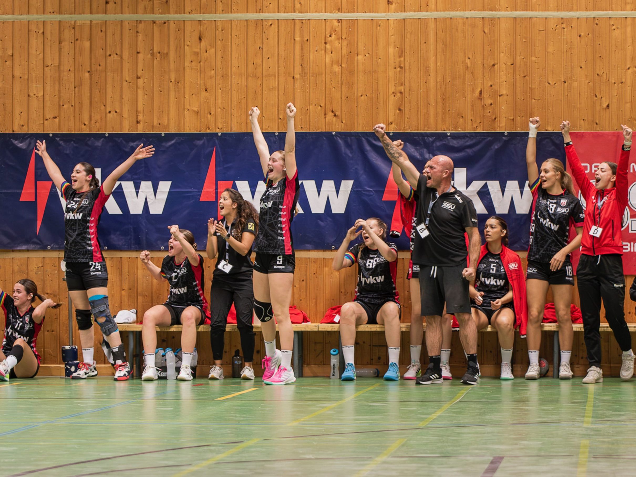 Das SSV-Team will am Sonntag Nachmittag über den Meistertitel und den Wiederaufstieg in die Meisterliga jubeln Das SSV-Team will am Sonntag Nachmittag über den Meistertitel und den Wiederaufstieg in die Meisterliga jubeln