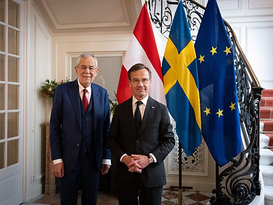 Bundespräsident Van der Bellen bei Schwedens Premier Kristersson. Bundespräsident Van der Bellen bei Schwedens Premier Kristersson.