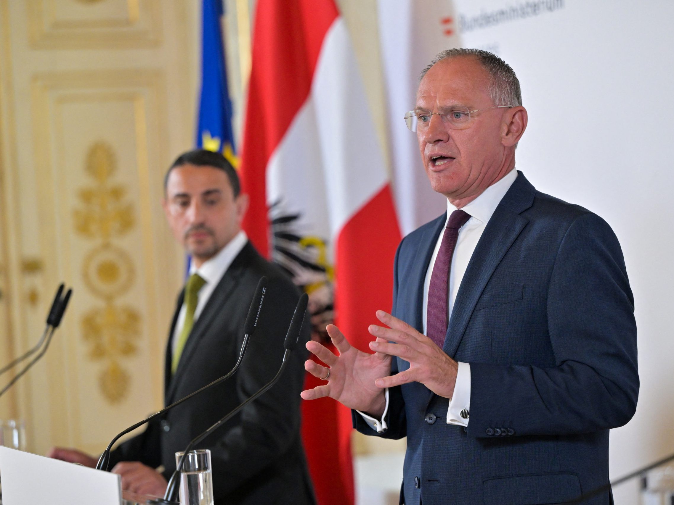 Rechts- und Linksextremismus sind für den Staatsschutz eine große Herausforderung.