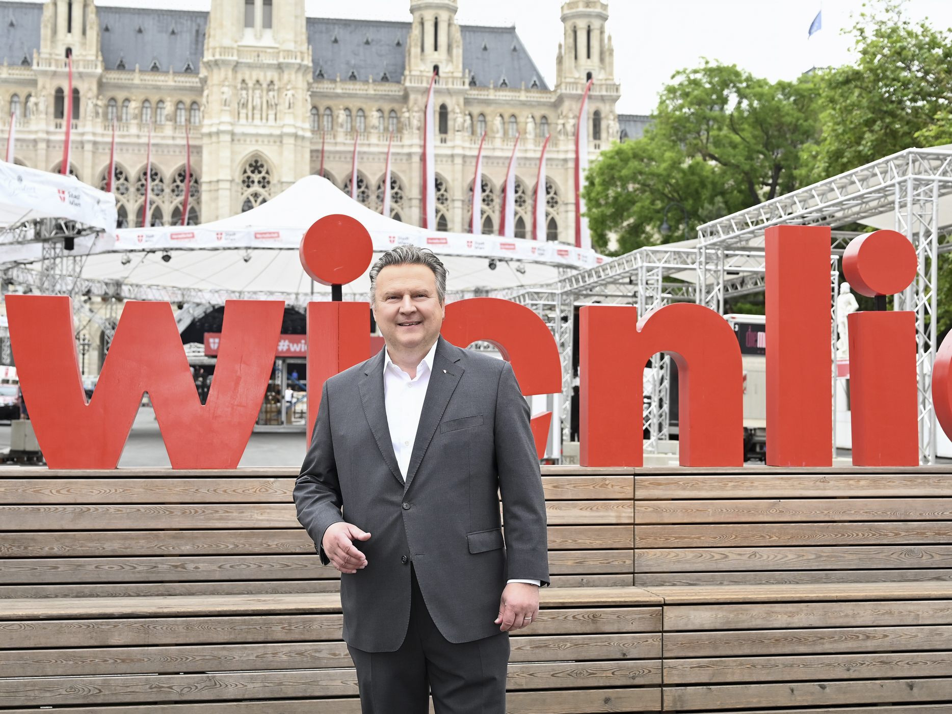 Live-Acts und Kulinarik warten bei freiem Eintritt auf die Festivalbesucher. Live-Acts und Kulinarik warten bei freiem Eintritt auf die Festivalbesucher.