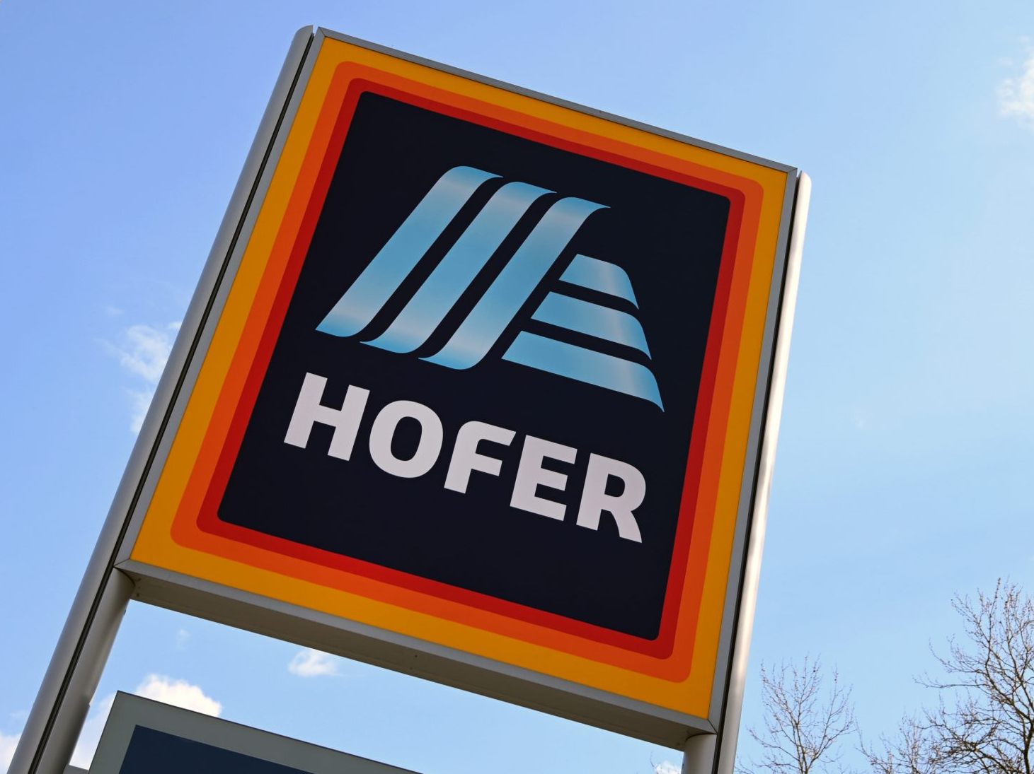 Hofer will künftig in bis zu 200 Filialen auch Selbstbedienungskassen. Hofer will künftig in bis zu 200 Filialen auch Selbstbedienungskassen.