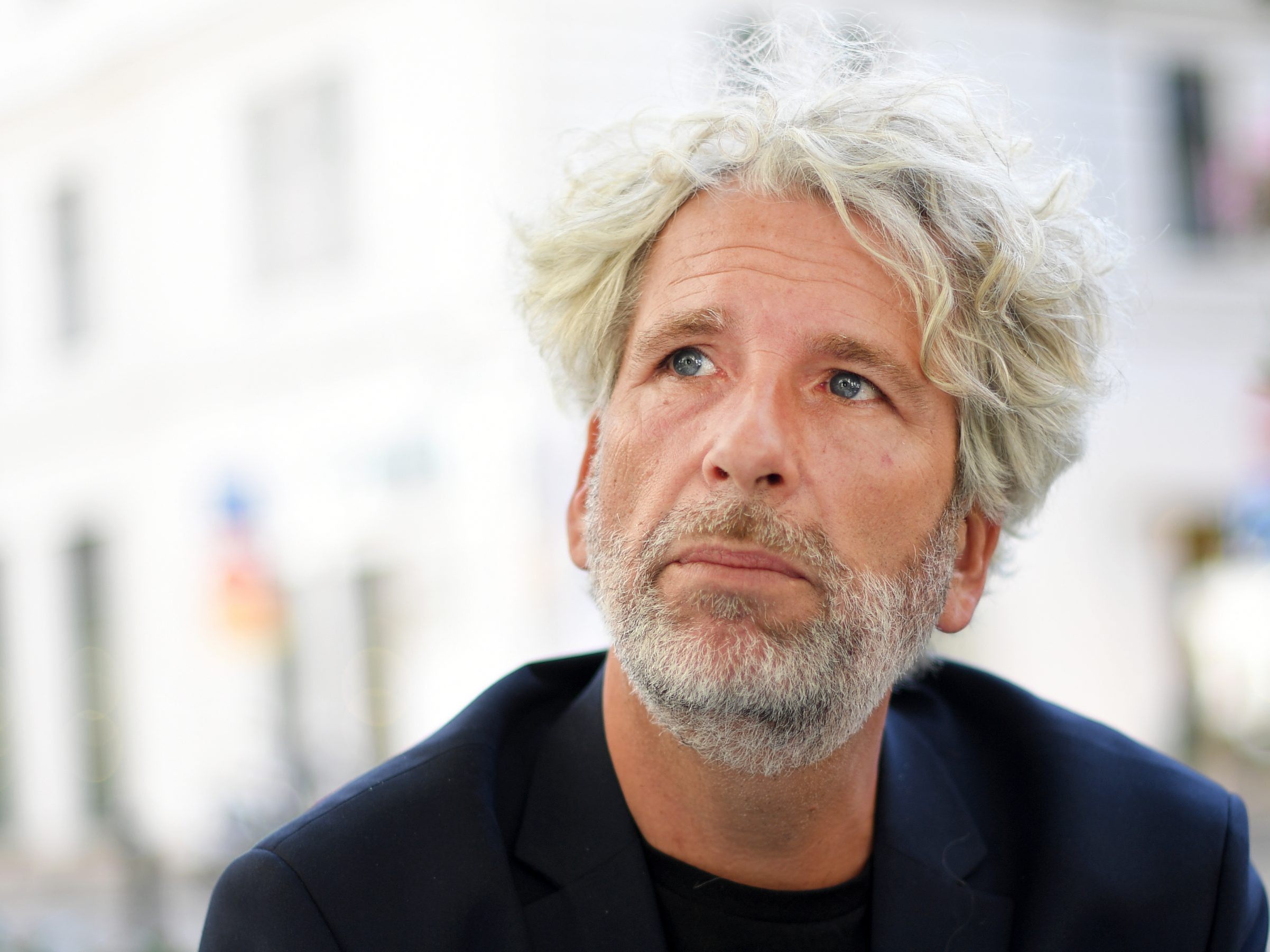 Dirk Stermann kommt zu "Rund um die Burg" in Wien.