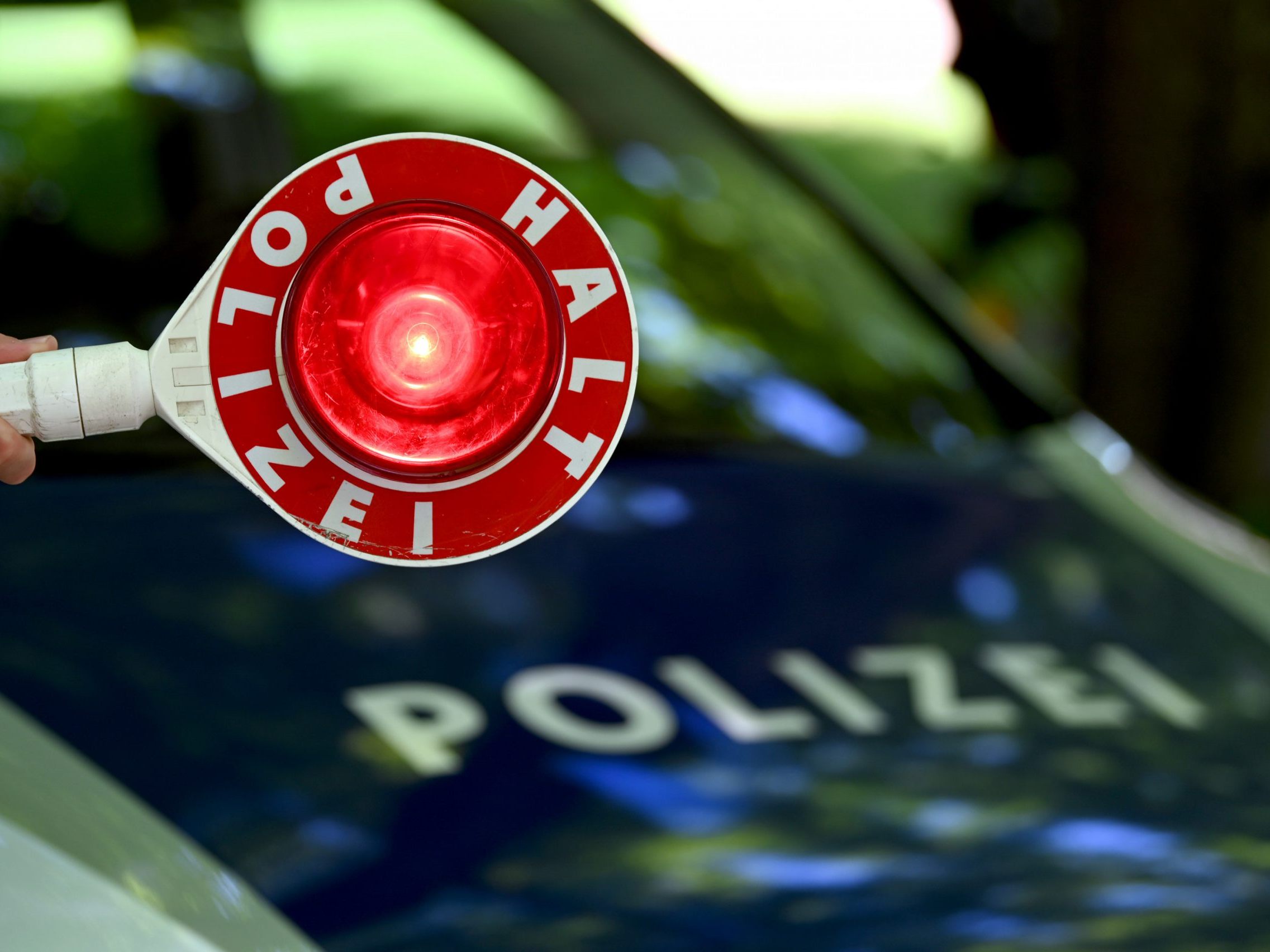 Ein Fahrzeug mit schweren Mängeln wurde gestoppt.
