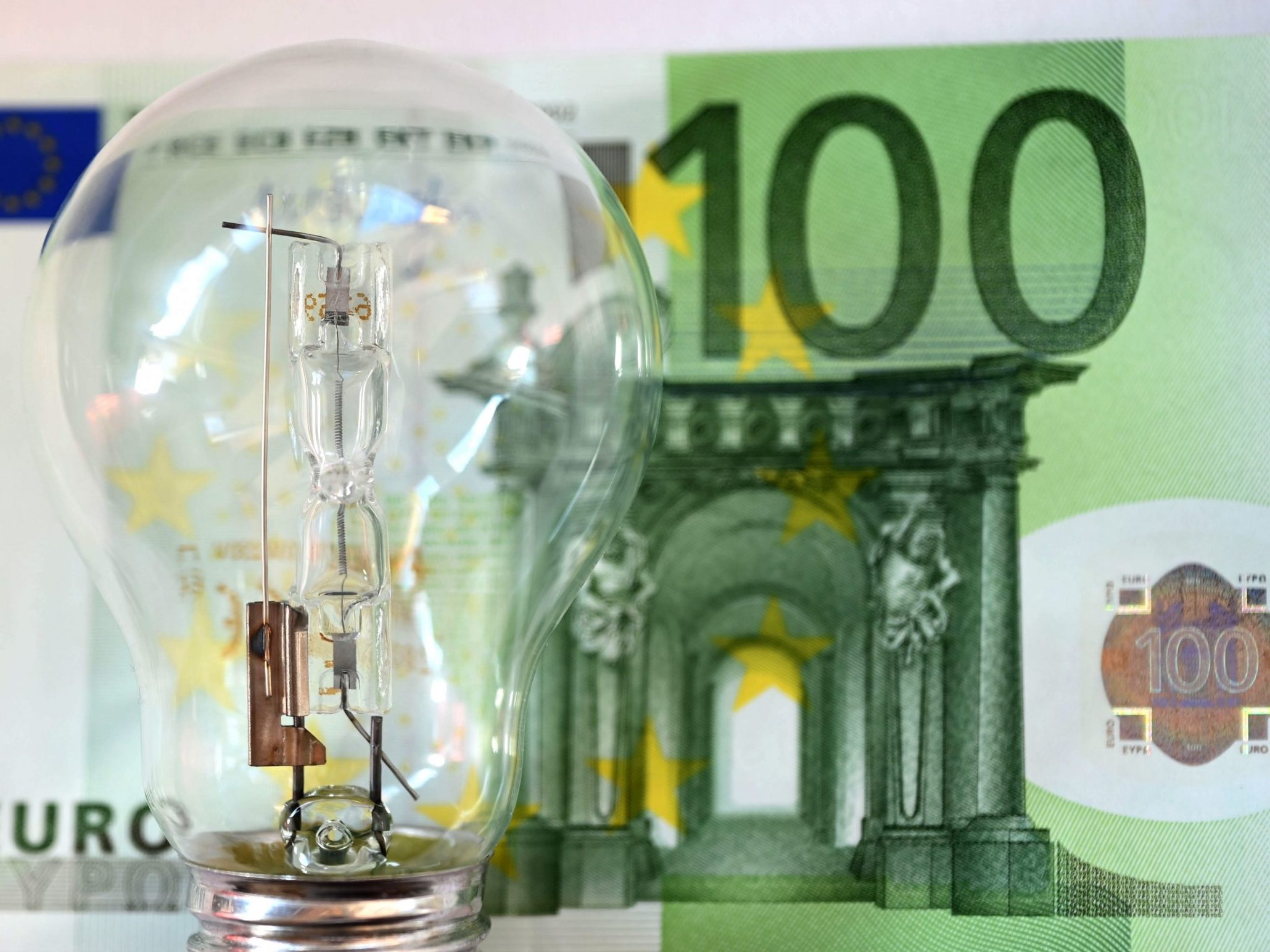 Der Energiepreis-Rückgang hält an. Der Energiepreis-Rückgang hält an.