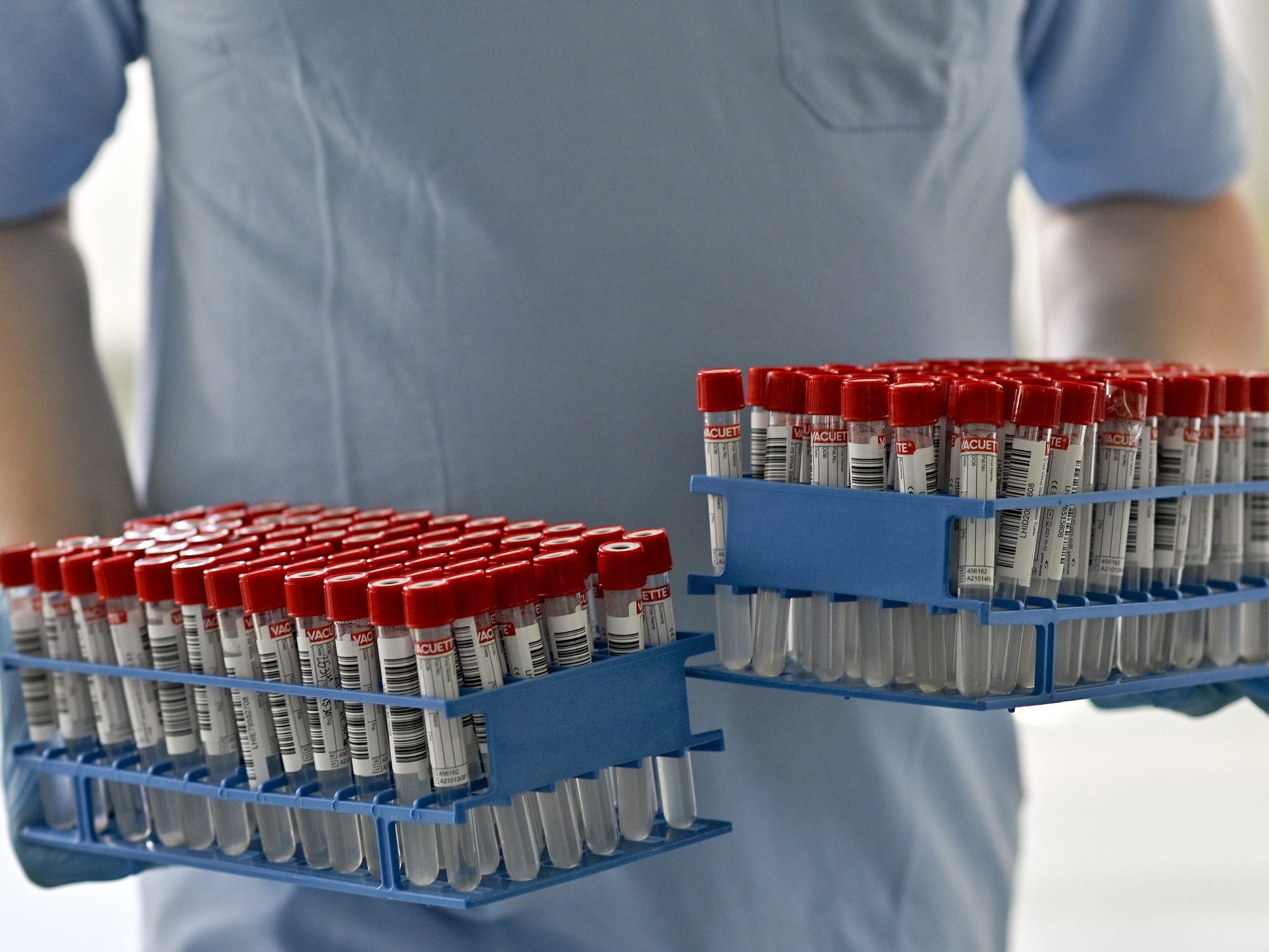 Über 70.000 Tests wurden abgerechnet, die laut Anklage in Wahrheit Fake waren. Über 70.000 Tests wurden abgerechnet, die laut Anklage in Wahrheit Fake waren.