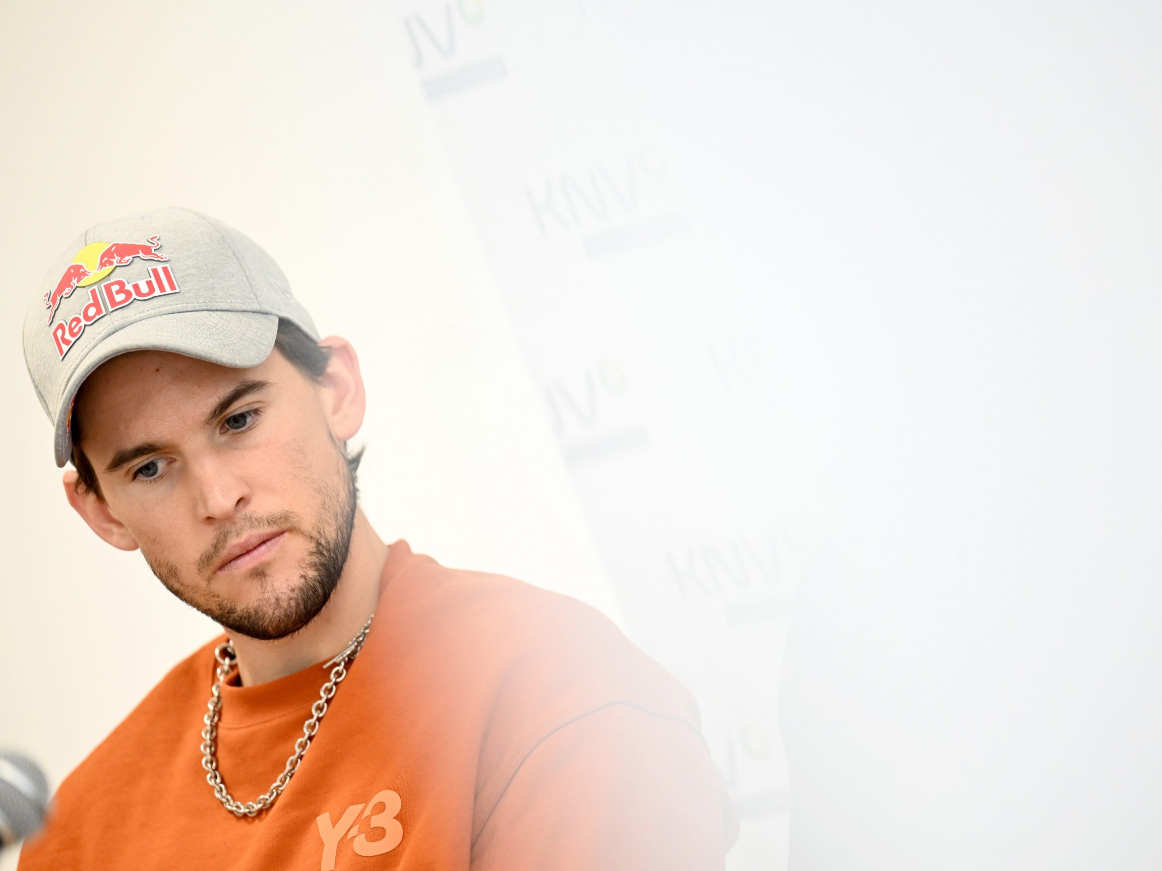 Es wird vermutet, dass Dominic Thiem nächste Woche offiziell sein Karriere-Ende bekannt gibt. Es wird vermutet, dass Dominic Thiem nächste Woche offiziell sein Karriere-Ende bekannt gibt.