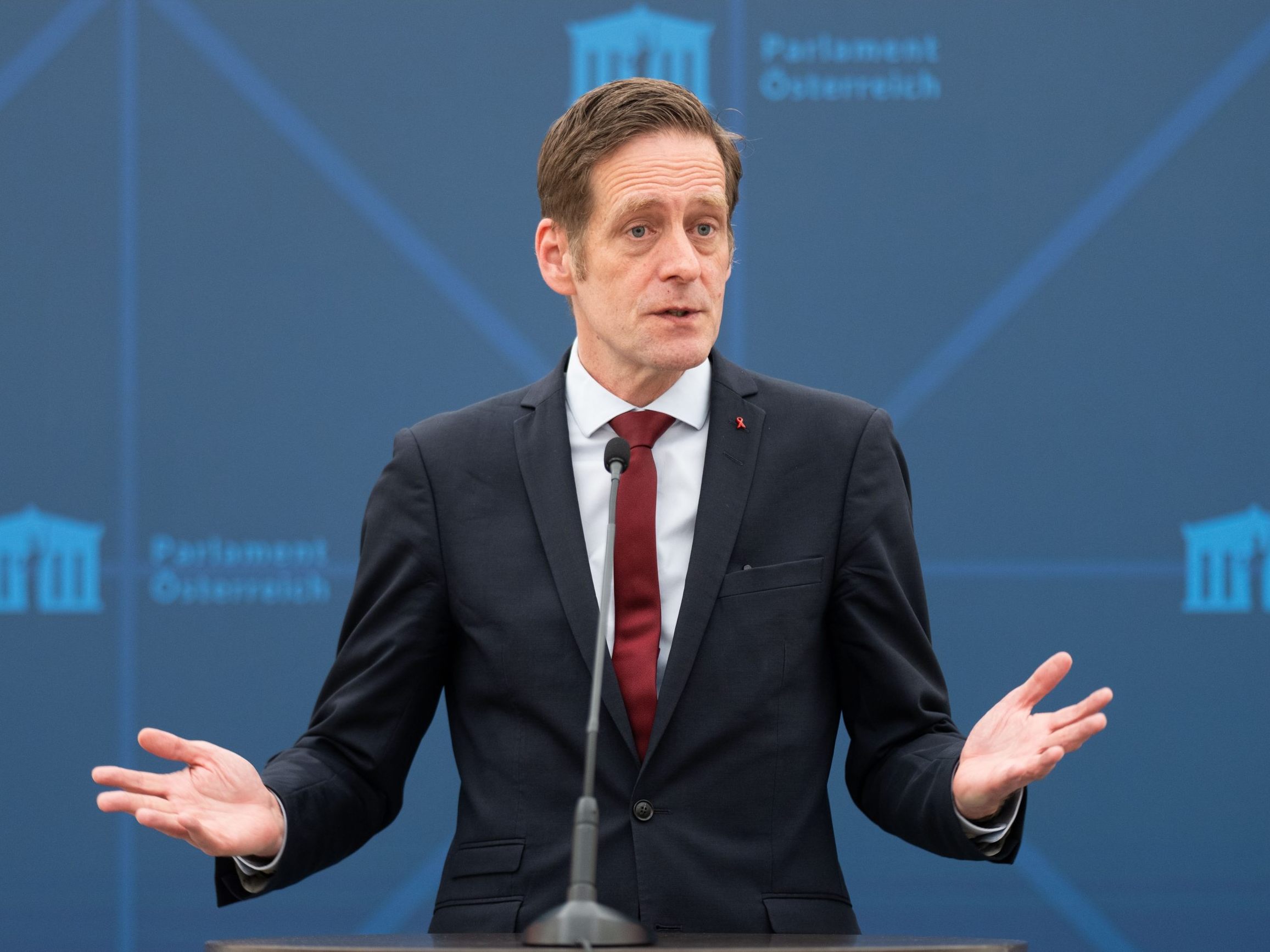 "Wir sind wirklich grottenschlecht dabei, Milliardäre zu besteuern", meinte Krainer. "Wir sind wirklich grottenschlecht dabei, Milliardäre zu besteuern", meinte Krainer.