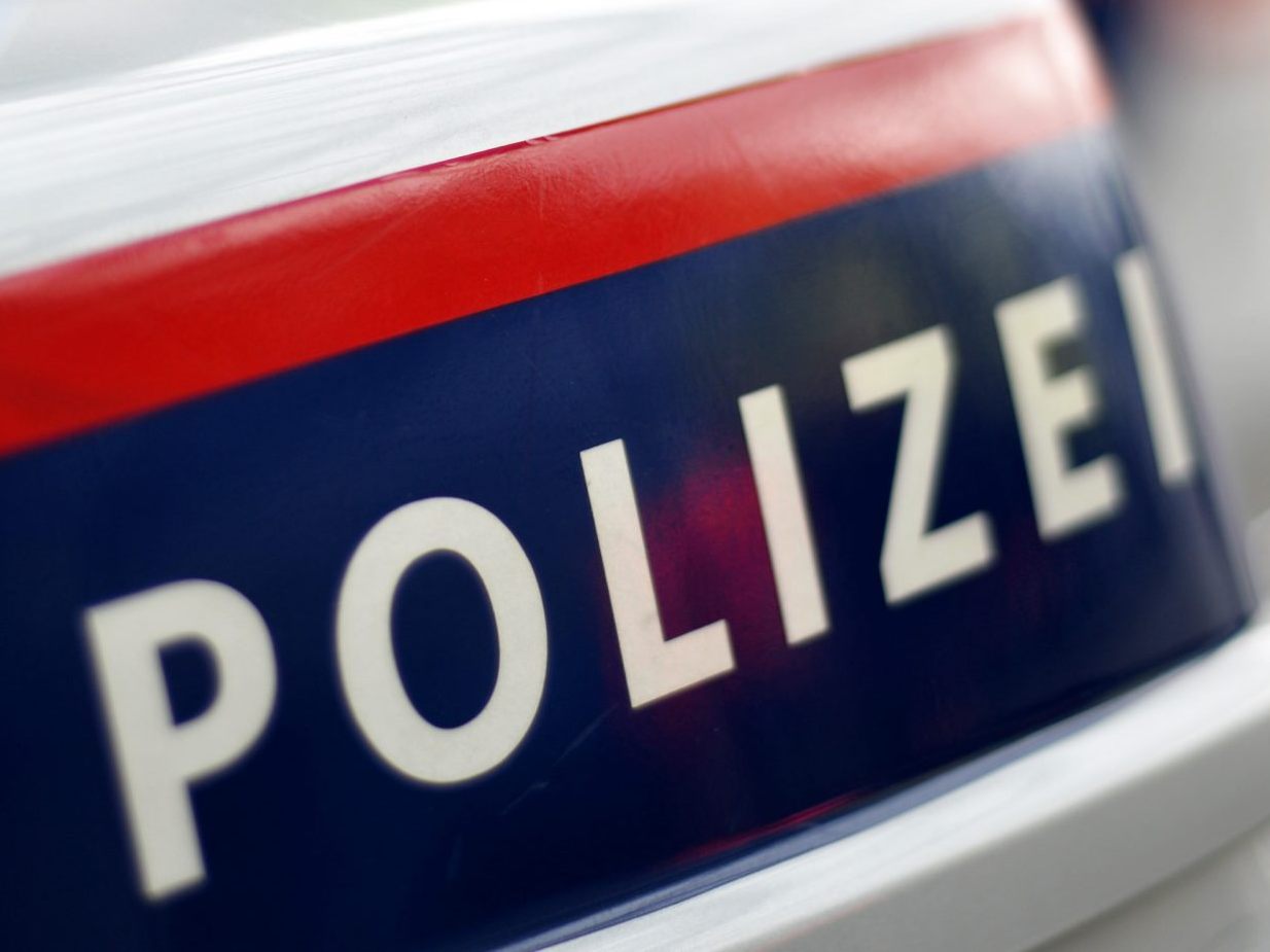 Die Polizei verhaftete die Einbrecher.