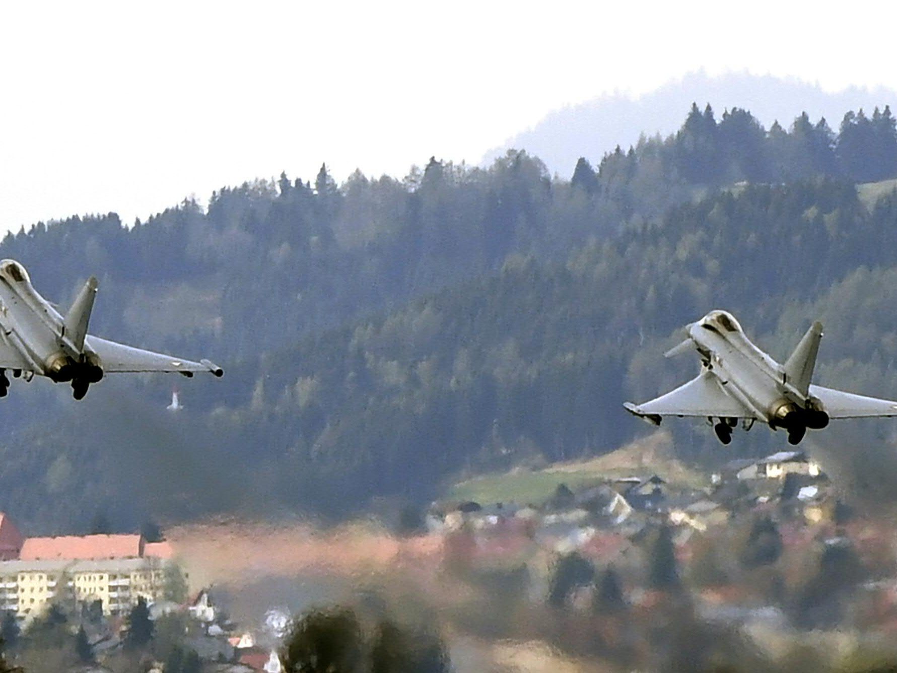 Im Mai finden über Österreich Eurofighter-Überschallflüge statt.