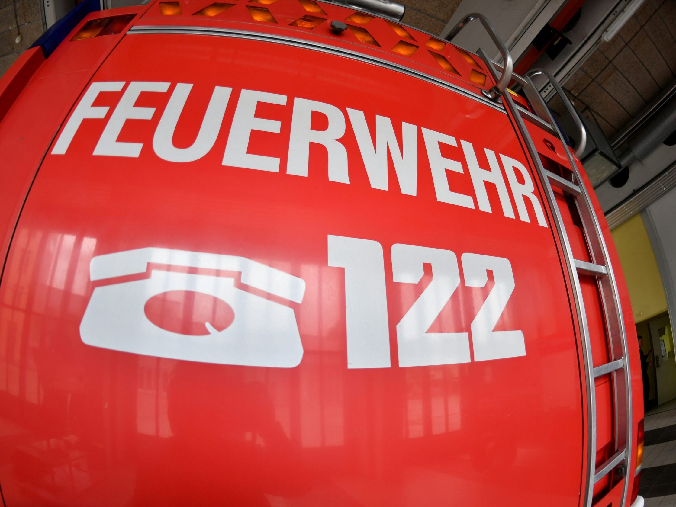 Nach dem Feuer in einer Wiener Familienwohnung ist die Mutter tatverdächtig. Nach dem Feuer in einer Wiener Familienwohnung ist die Mutter tatverdächtig.