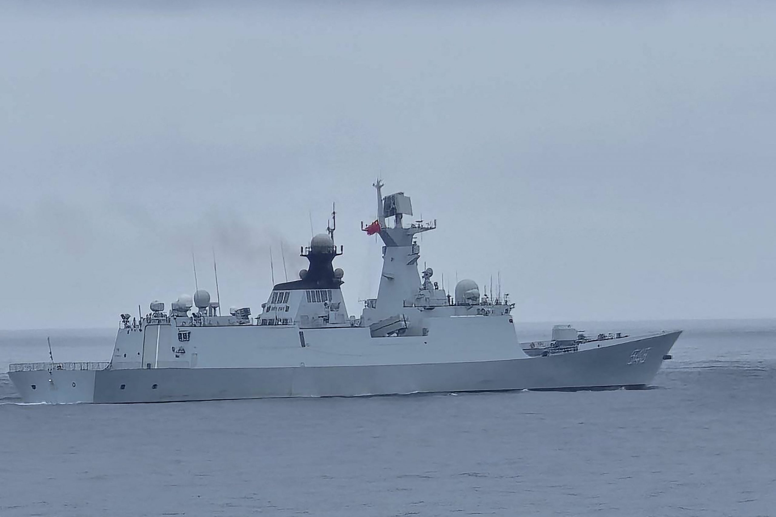 China umkreiste am 23. Mai Taiwan mit Marinefahrzeugen und Militärflugzeugen in Kriegsspielen, die darauf abzielten, die selbstverwaltete Insel zu bestrafen, nachdem ihr neuer Präsident geschworen hatte, die Demokratie zu verteidigen. China umkreiste am 23. Mai Taiwan mit Marinefahrzeugen und Militärflugzeugen in Kriegsspielen, die darauf abzielten, die selbstverwaltete Insel zu bestrafen, nachdem ihr neuer Präsident geschworen hatte, die Demokratie zu verteidigen.