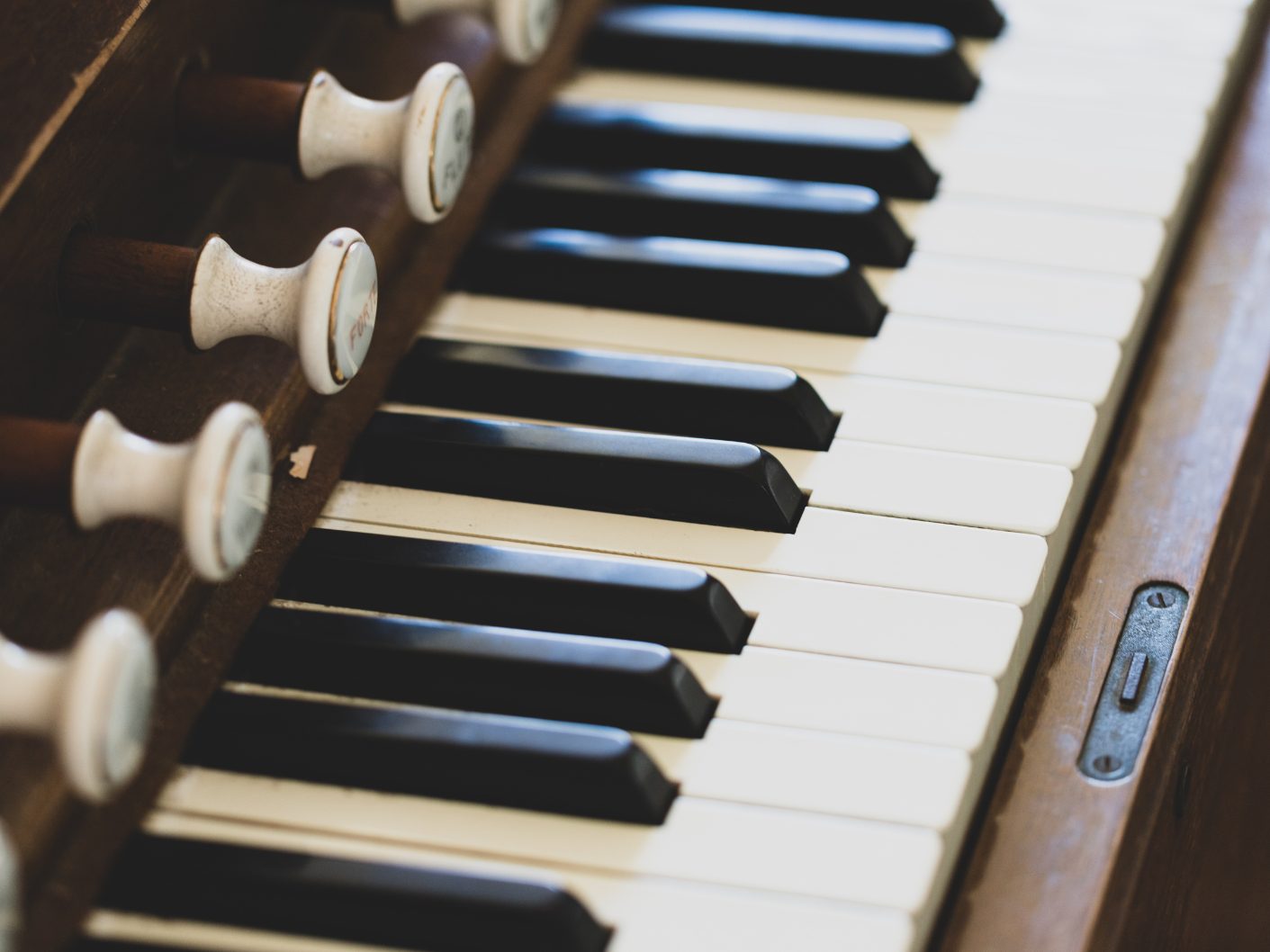 Die Buckow-Orgel der barocken Piaristenkirche Maria Treu wird restauriert.