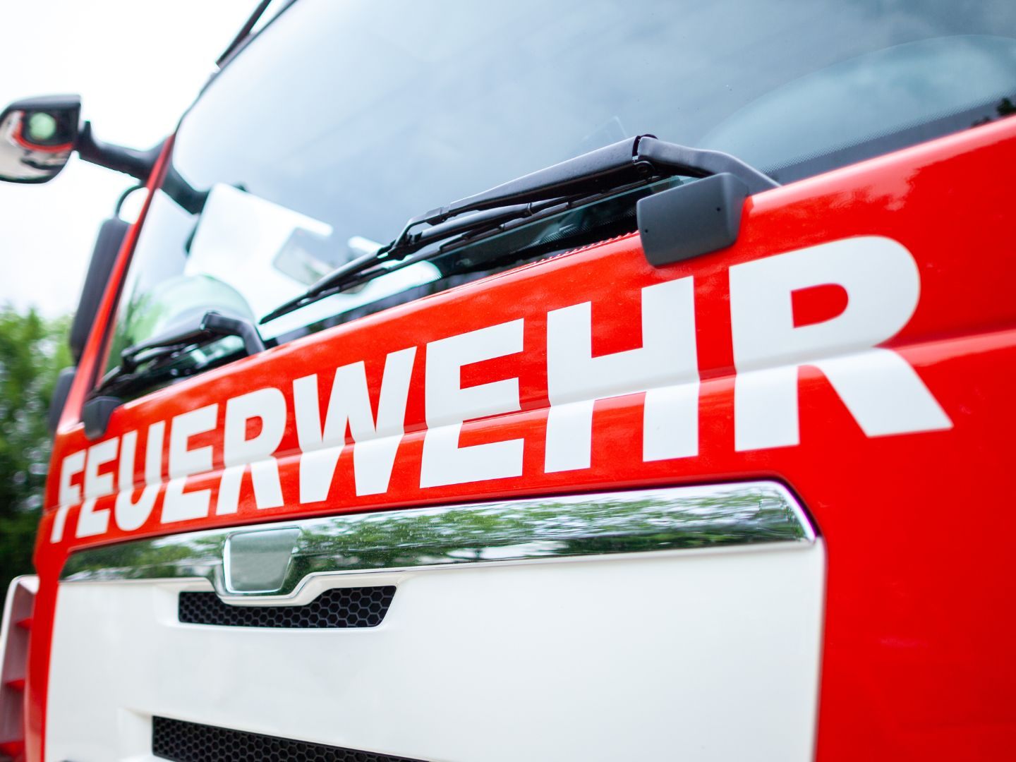 Ein Anrainer wollte einen Wohnungsbrand gesehen haben und alarmierte die Feuerwehr. Ein Anrainer wollte einen Wohnungsbrand gesehen haben und alarmierte die Feuerwehr.