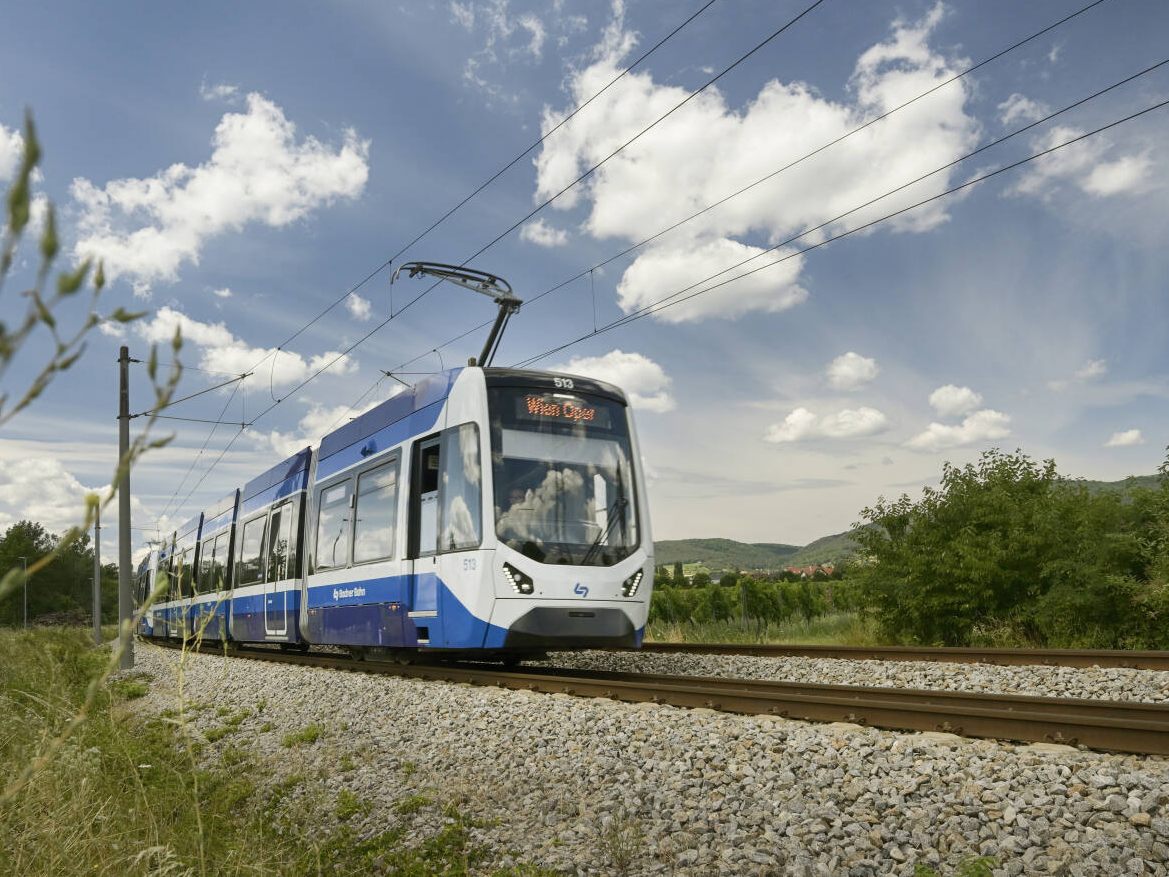 Die Badner Bahn verzeichnete 2023 gut 41 Prozent aller Fahrgäste der 17 österreichischen Regionalbahnen.