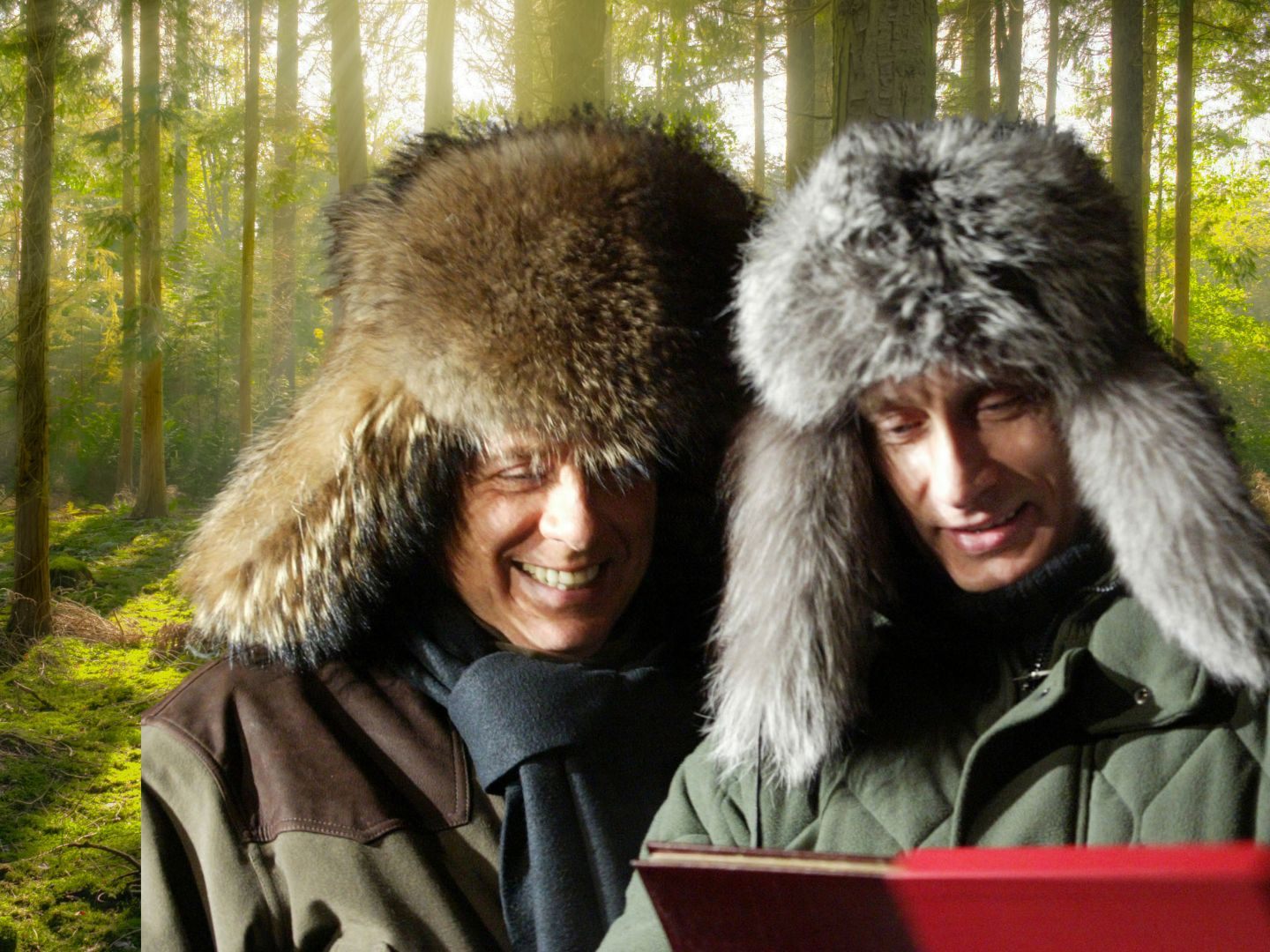 Putin und Berlusconi in gegenseitiger Bewunderung