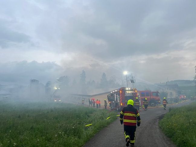 Großaufgebot der Feuerwehr
