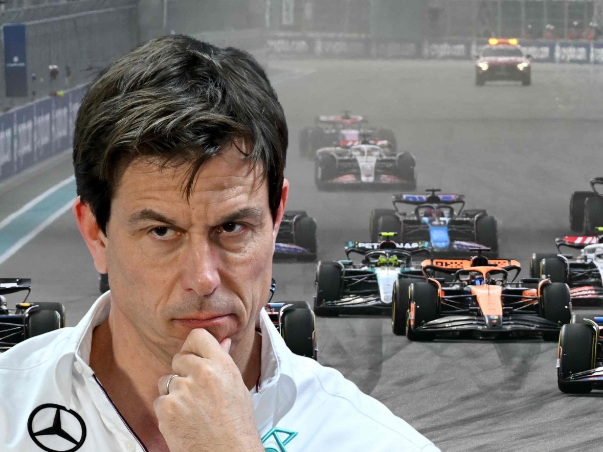 Mercedes-Teamchef Toto Wolff hat im Formel-1-Zwist mit Red Bull gegen RB-Geschäftsführer Oliver Mintzlaff zurückgeschlagen. Mercedes-Teamchef Toto Wolff hat im Formel-1-Zwist mit Red Bull gegen RB-Geschäftsführer Oliver Mintzlaff zurückgeschlagen.