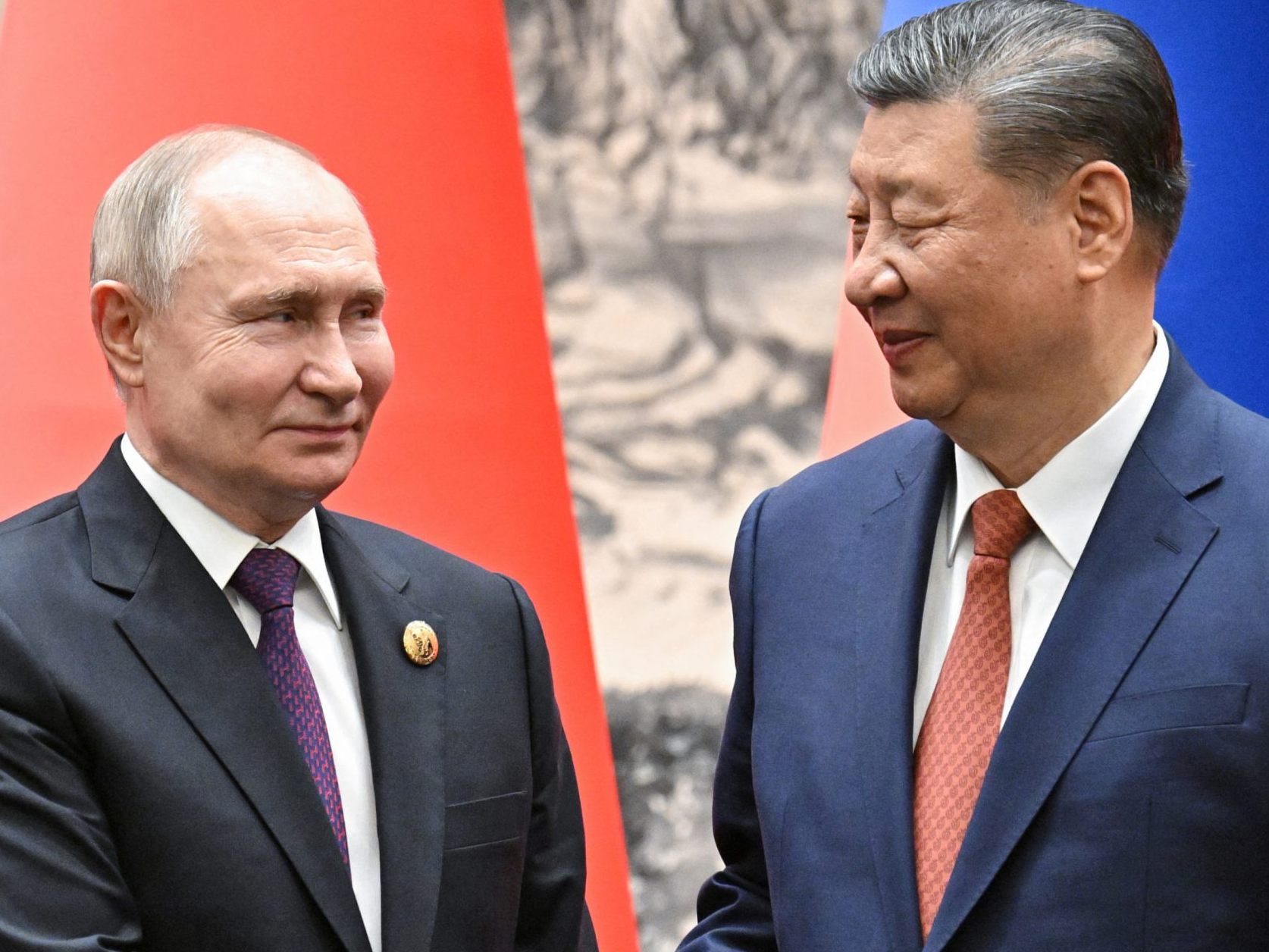 Putin besucht Xi in Peking. Putin besucht Xi in Peking.