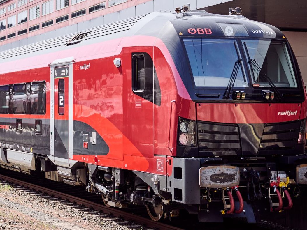 Aufgrund von Bauarbeiten zwischen Rosenheim und Salzburg kommt es im Schienenverkehr zu erheblichen Verzögerungen