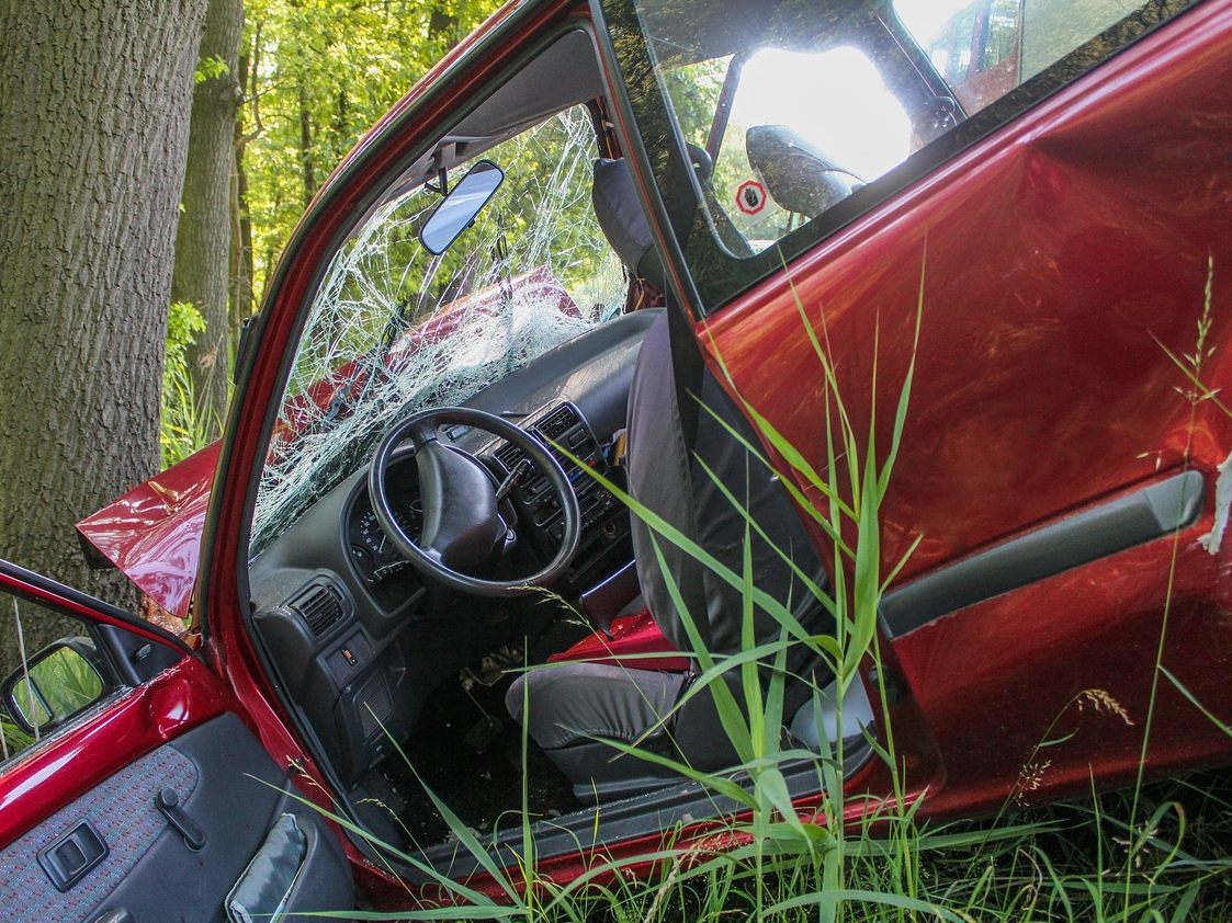 Verkehrsunfälle verursachten 2023 Kosten von 8,65 Milliarden Euro.