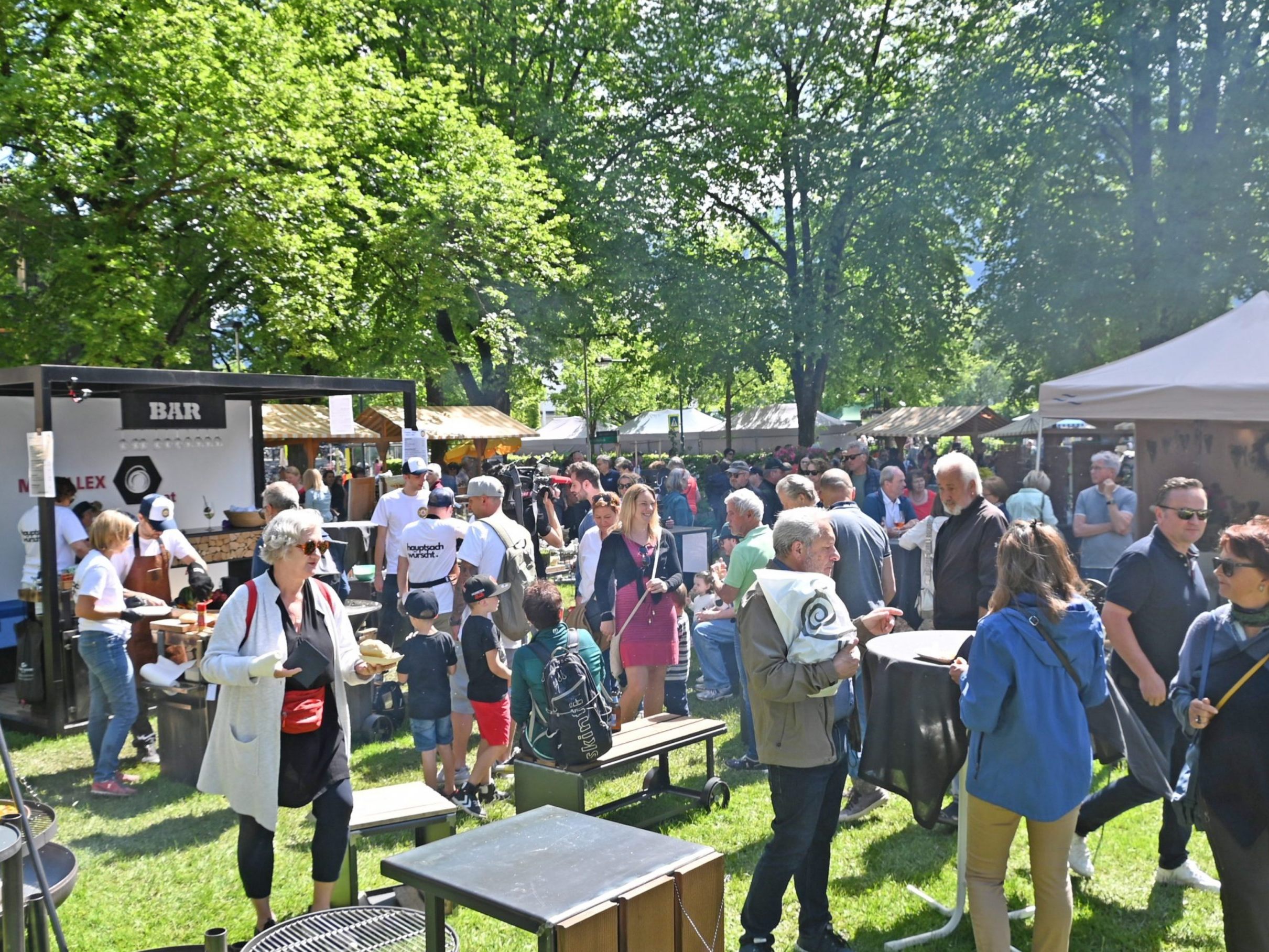 Bei bestem Wetter erfreute sich der Markt am Altacher Dorfplatz auch in diesem Jahr sehr großer Beliebtheit.