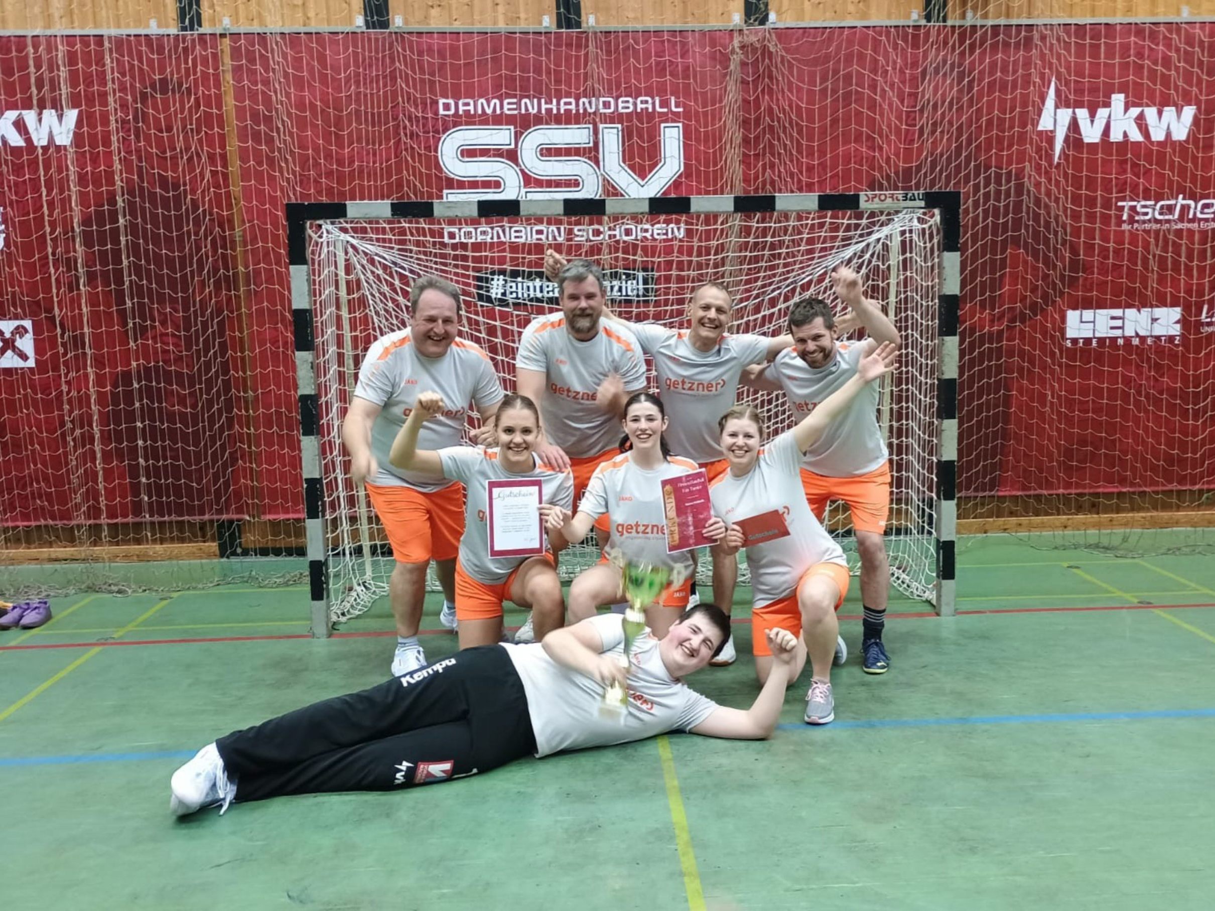 Team Getzner siegte beim 1. Firmen Handball Funturnier in Dornbirn