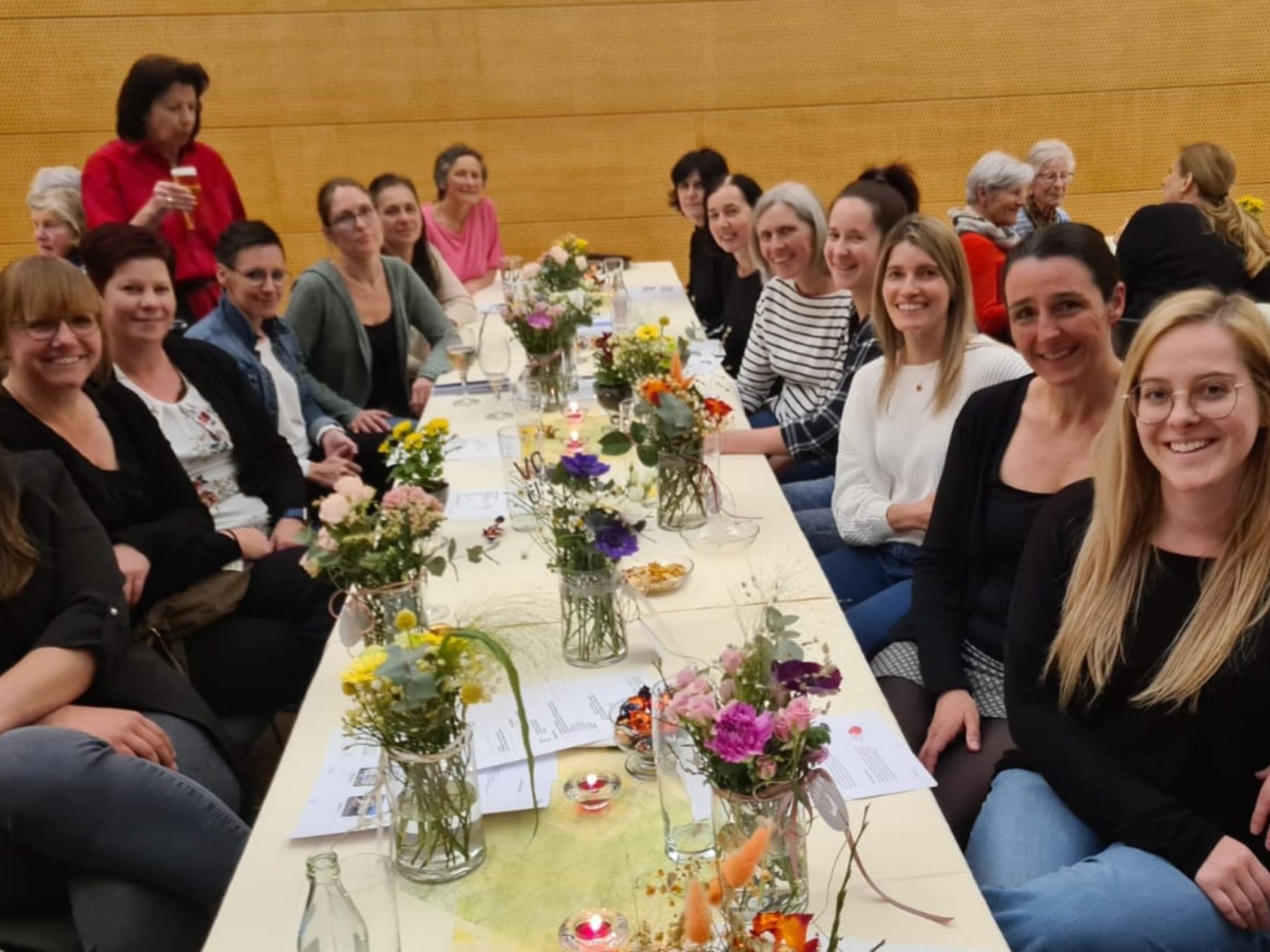 Der Dienst steht und fällt mit dem herausragenden Team des Krankenpflegevereins und des MOHI sowie den beiden Casemanagerinnen. Der Dienst steht und fällt mit dem herausragenden Team des Krankenpflegevereins und des MOHI sowie den beiden Casemanagerinnen.