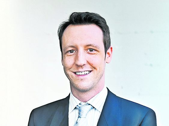 Dr. Niklas Keller stellt in der AK Die zentrale Frage: Was wollen wir künftig sein? Herr oder Sklave der Künstlichen Intelligenz? Dr. Niklas Keller stellt in der AK Die zentrale Frage: Was wollen wir künftig sein? Herr oder Sklave der Künstlichen Intelligenz?