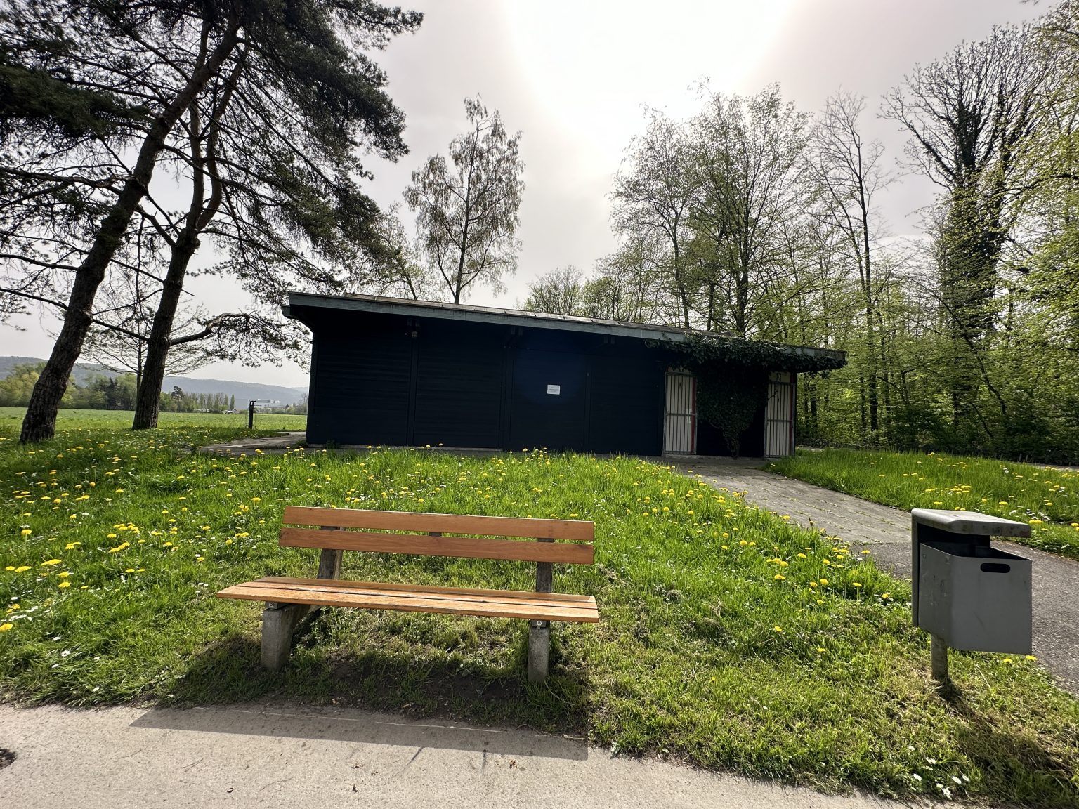 Beliebter Kiosk am Wocherhafen in Bregenz.