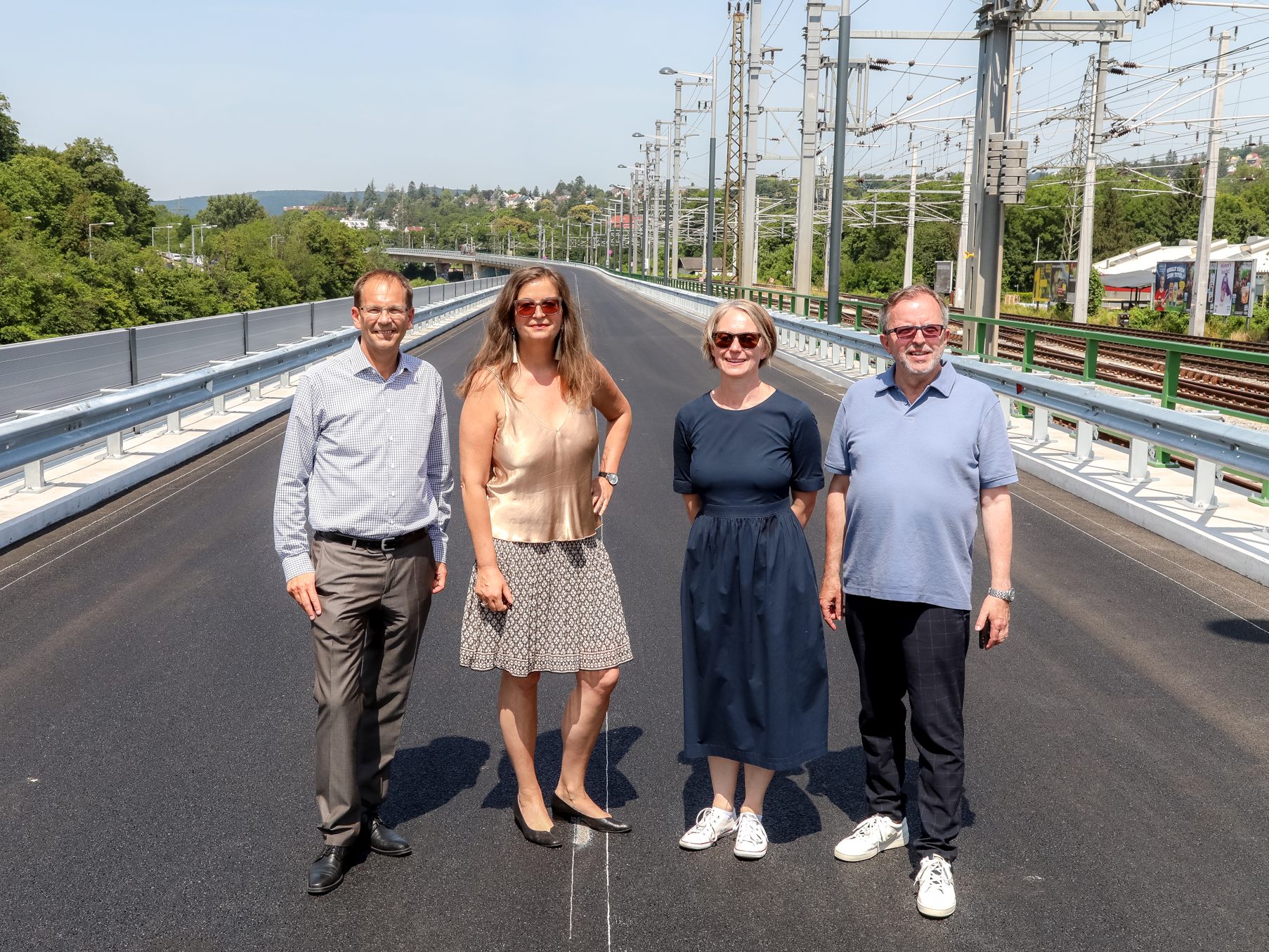 Die Westausfahrt wird am Donnerstag für Verkehr freigegeben. Die Westausfahrt wird am Donnerstag für Verkehr freigegeben.