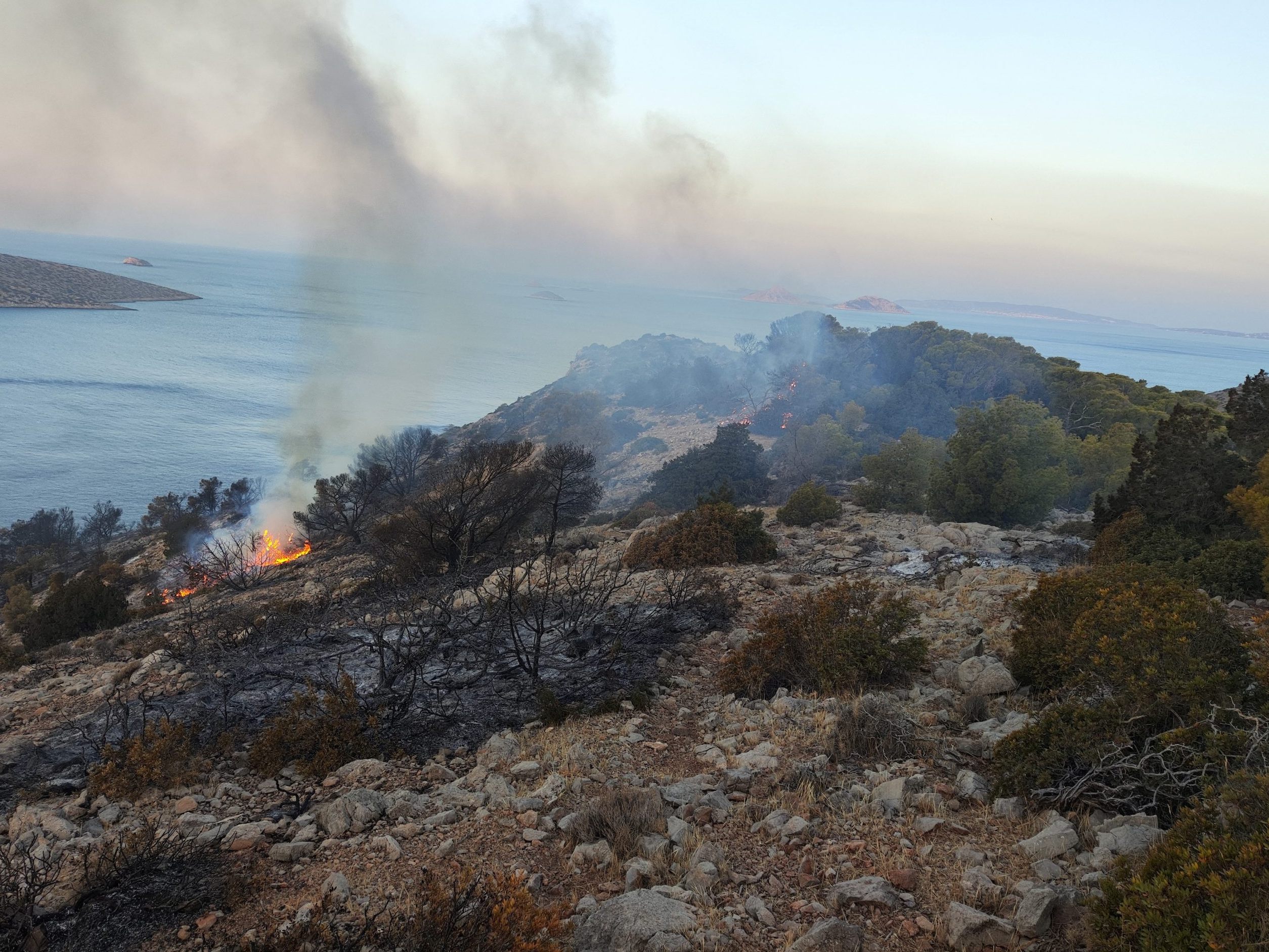 Ein oberösterreichischer Feuerwehrmann half im Urlaub auf Kreta aus.