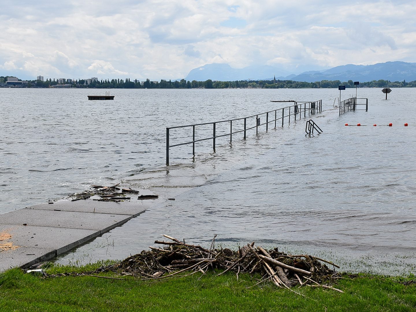 Hochwasser Beobachtung Lochau