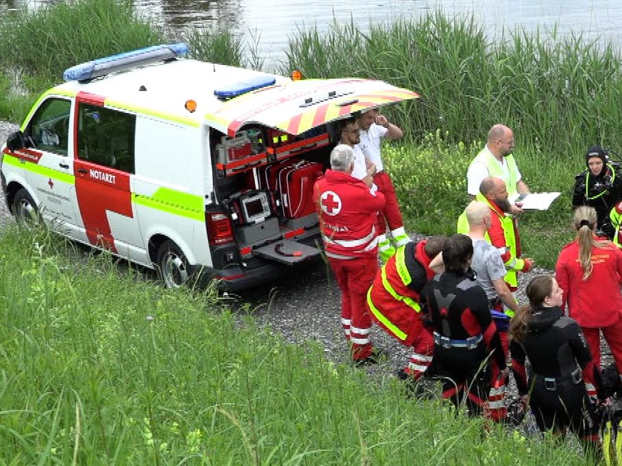 Tödlicher Badeunfall in Hard.
