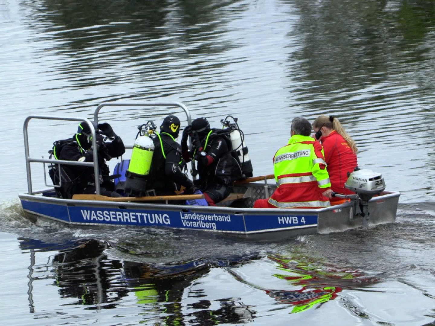 Am Sonntag musste die Wasserrettung zu einem Einsatz in Hard ausrücken.