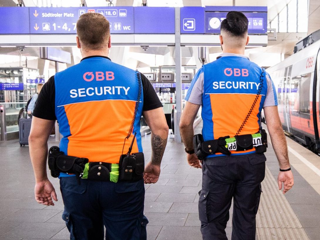 Die Gewerkschaft fordert bessere Arbeitsbedingungen für Sicherheitskräfte.