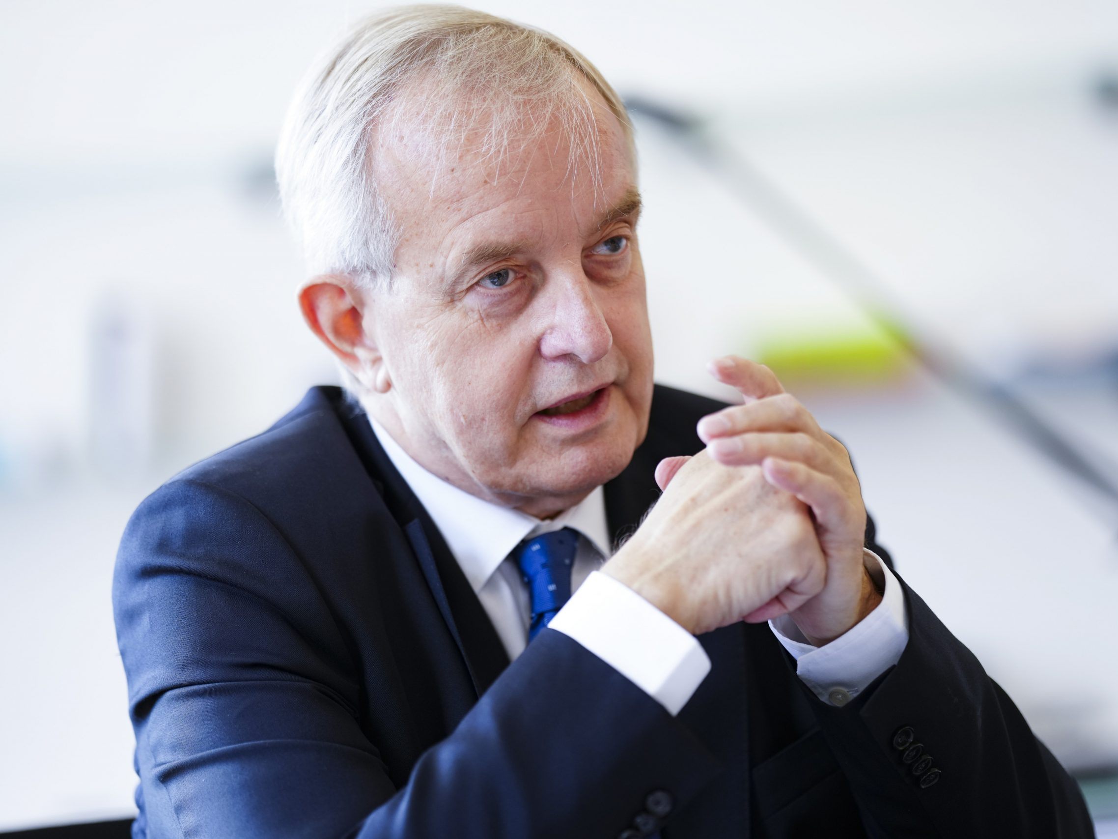 Steinhart forderte erneut eine dringende Attraktivierung des Kassenbereichs. Steinhart forderte erneut eine dringende Attraktivierung des Kassenbereichs.