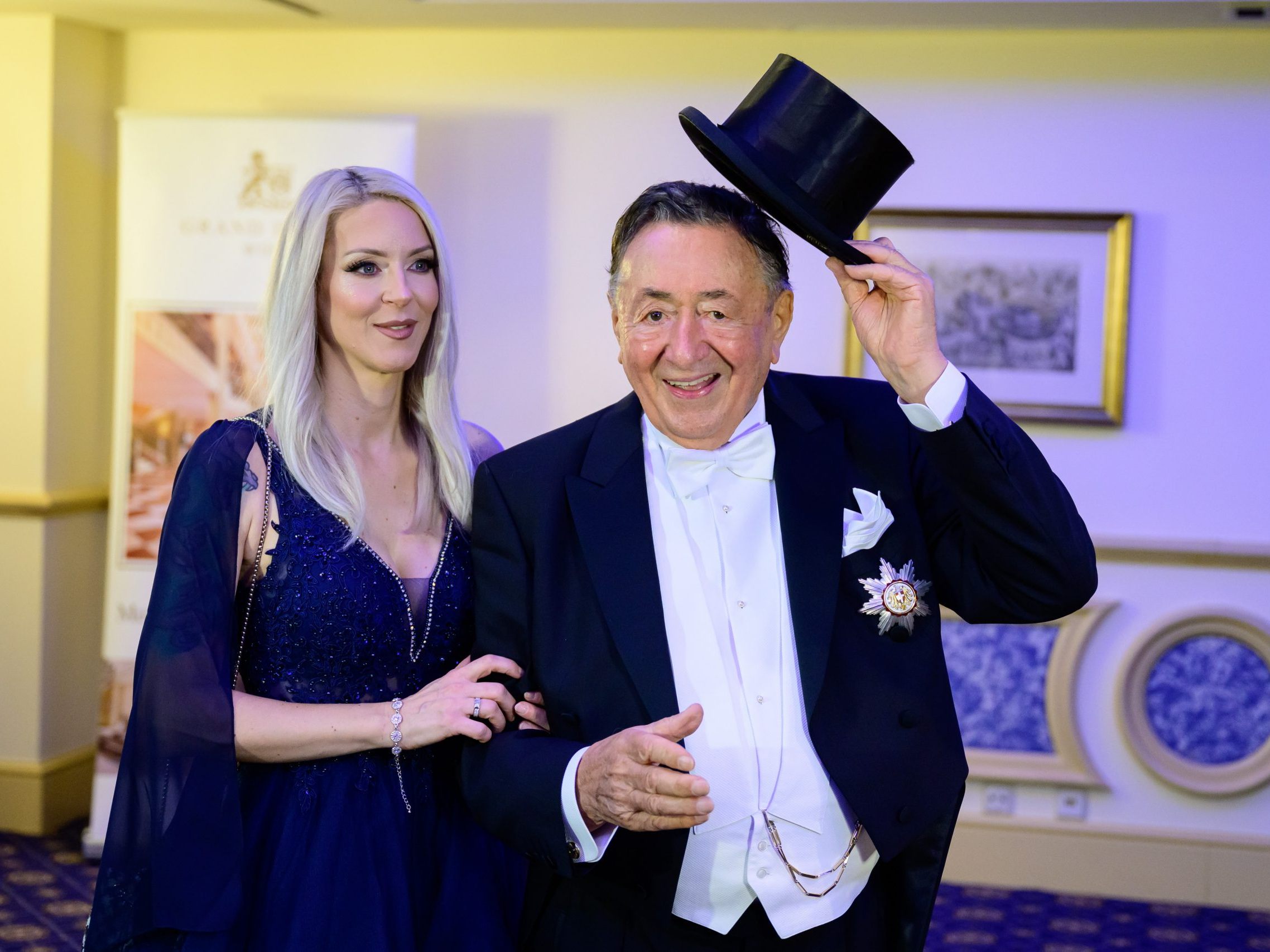 Der Samstag hat die Hochzeit von Lugner und Reiländer im Gepäck. Der Samstag hat die Hochzeit von Lugner und Reiländer im Gepäck.
