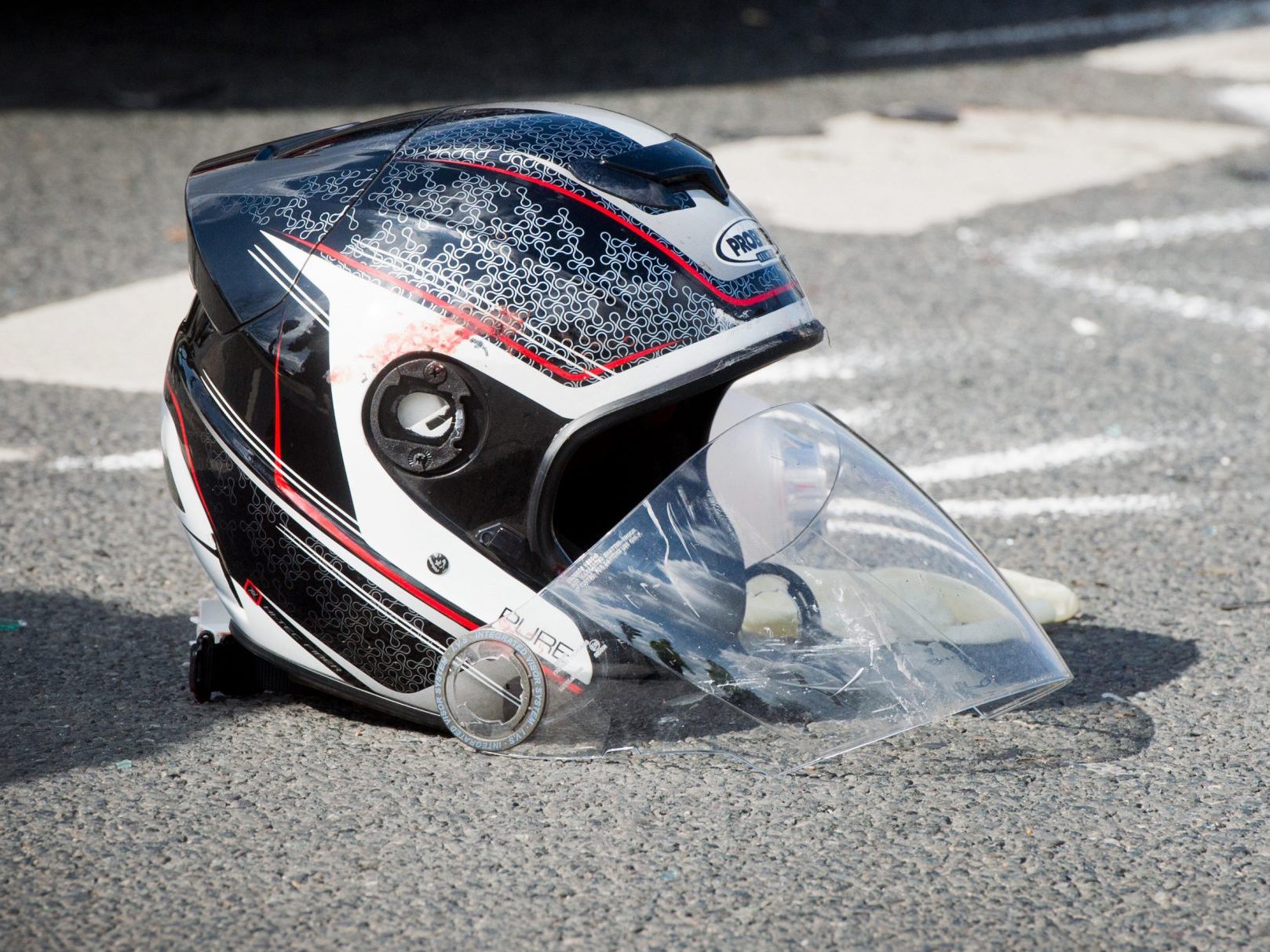 Schwer verletzer Motorradlenker bei Unfall in Wien-Simmering. Schwer verletzer Motorradlenker bei Unfall in Wien-Simmering.