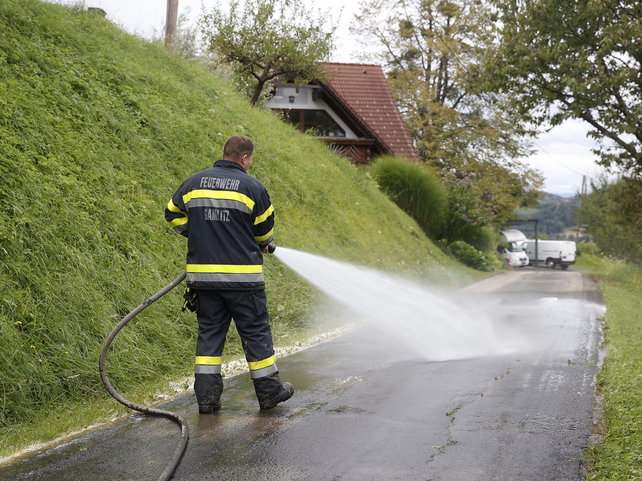 Betroffene sind ebenfalls von bestimmten Gebühren und Verwaltungsabgaben befreit. Betroffene sind ebenfalls von bestimmten Gebühren und Verwaltungsabgaben befreit.