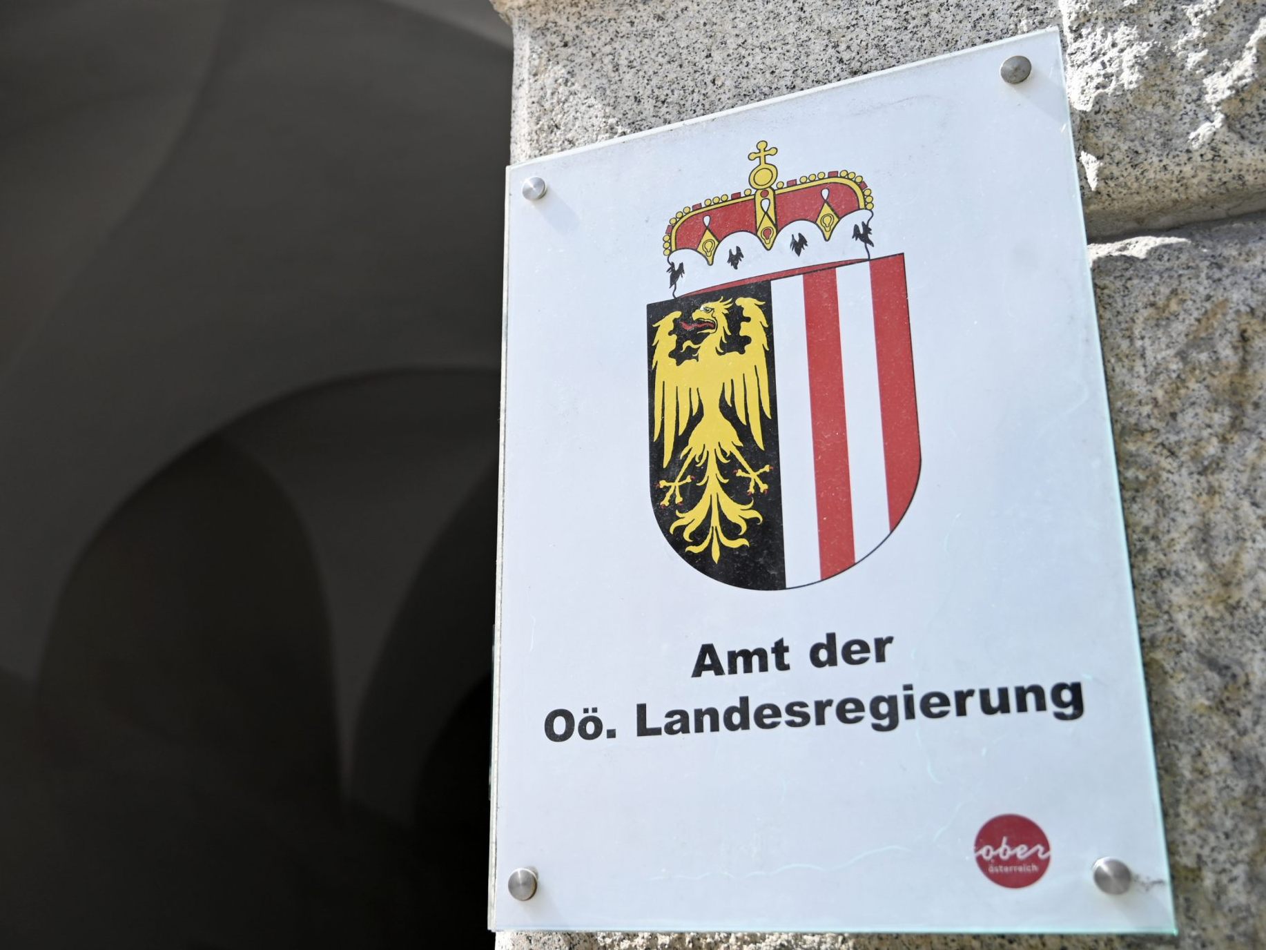 Die Inserate von ÖVP-Landesräten in schwarzen Medien sorgen für Kritik. Die Inserate von ÖVP-Landesräten in schwarzen Medien sorgen für Kritik.