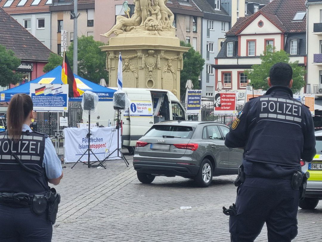 Bei der Attacke am Freitag auch mehrere Menschen verletzt Bei der Attacke am Freitag auch mehrere Menschen verletzt