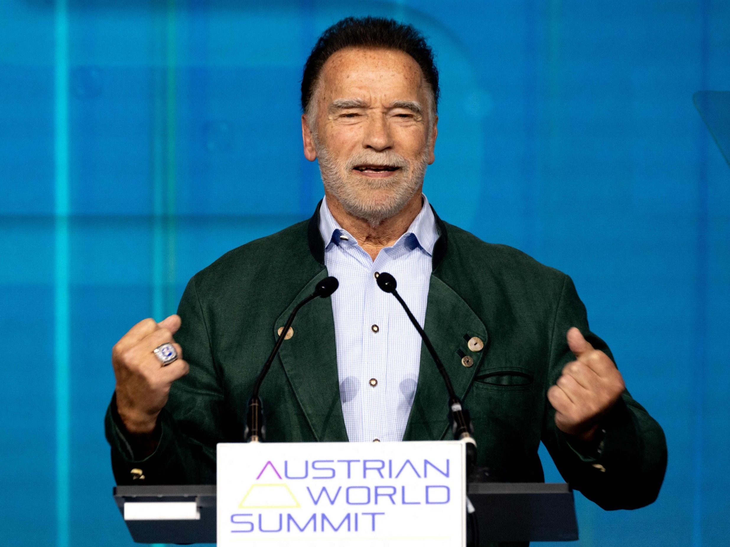 "Kick in the Ass"-Arnold rief beim "Austrian World Summit" nach Taten. "Kick in the Ass"-Arnold rief beim "Austrian World Summit" nach Taten.